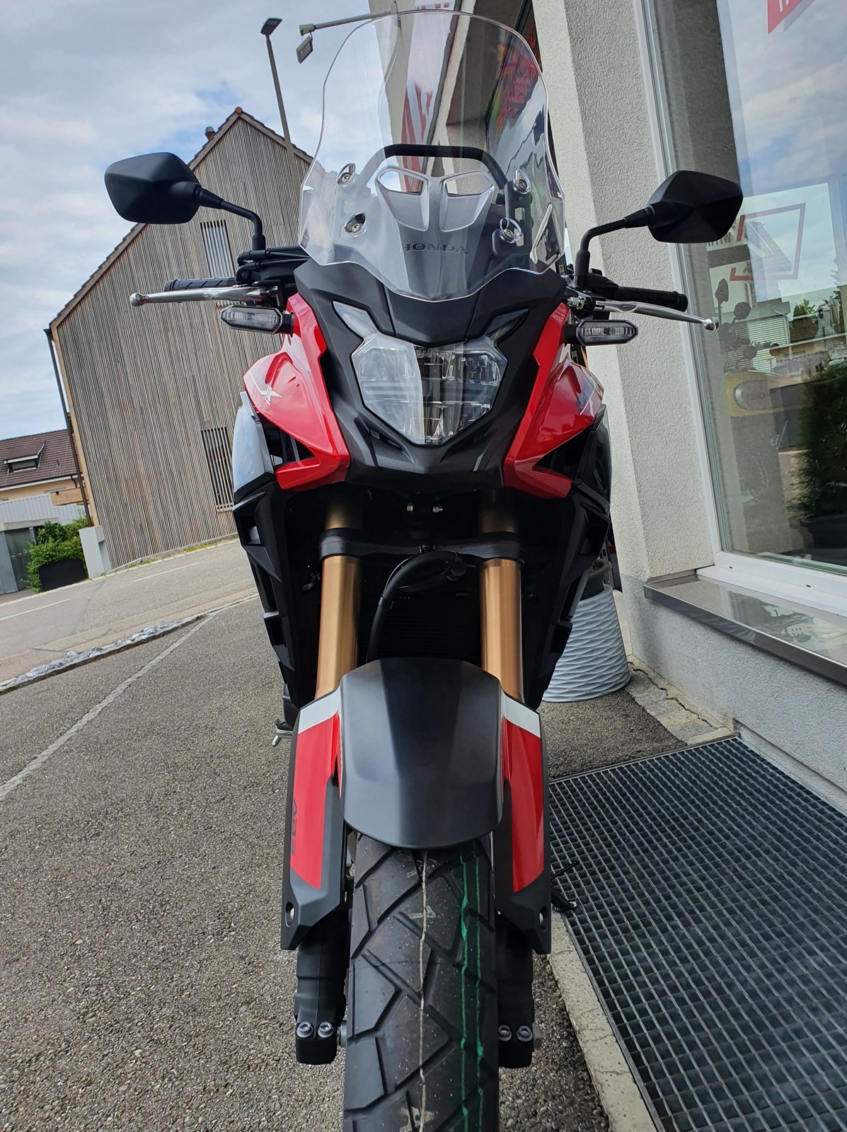 HONDA CB 500 X-showroom-element-1