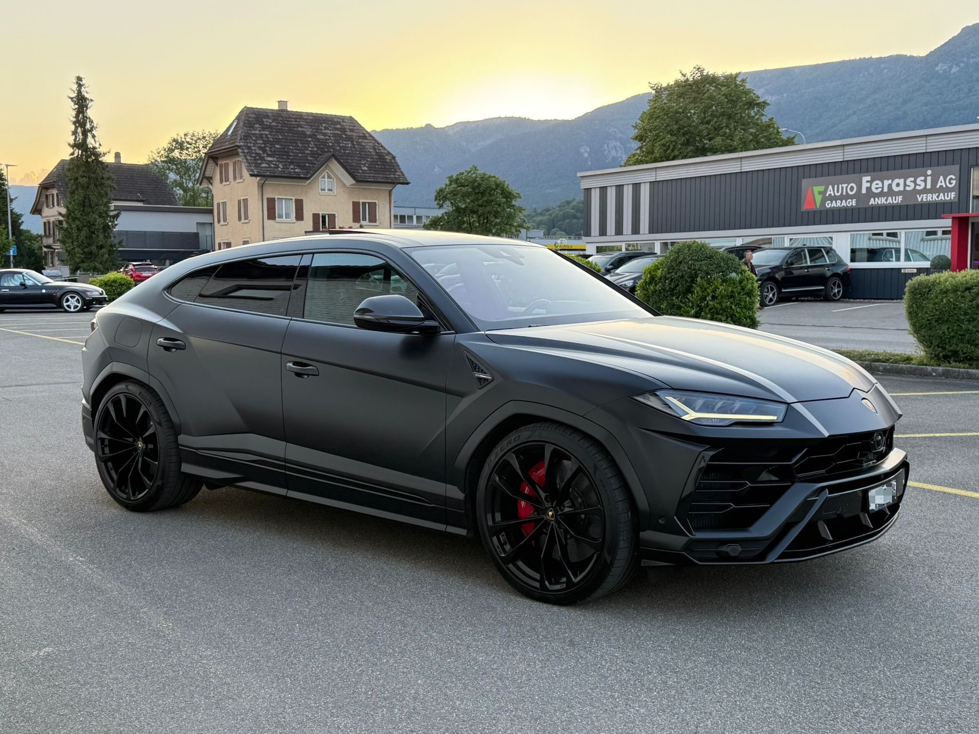LAMBORGHINI Urus E-Gear-image-5