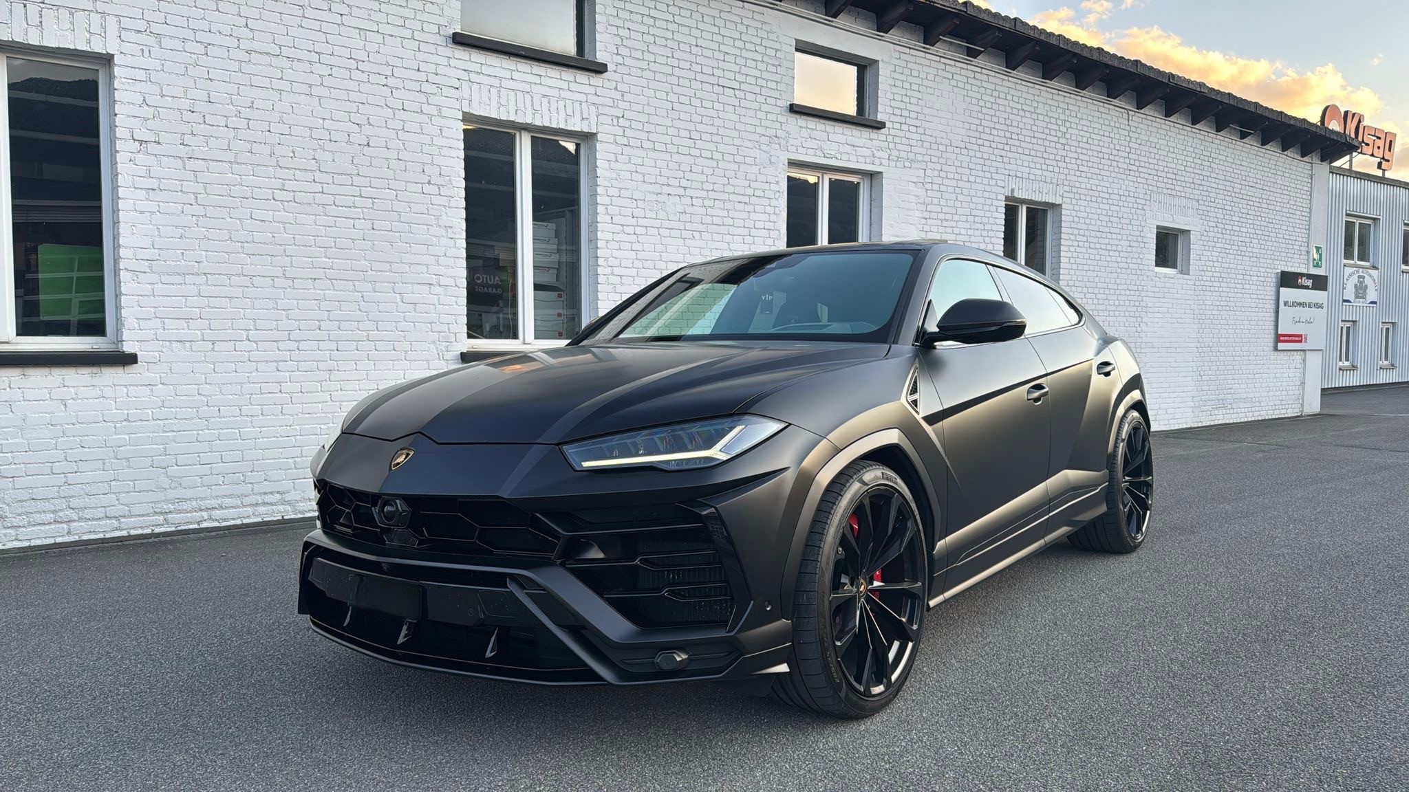 Car photo