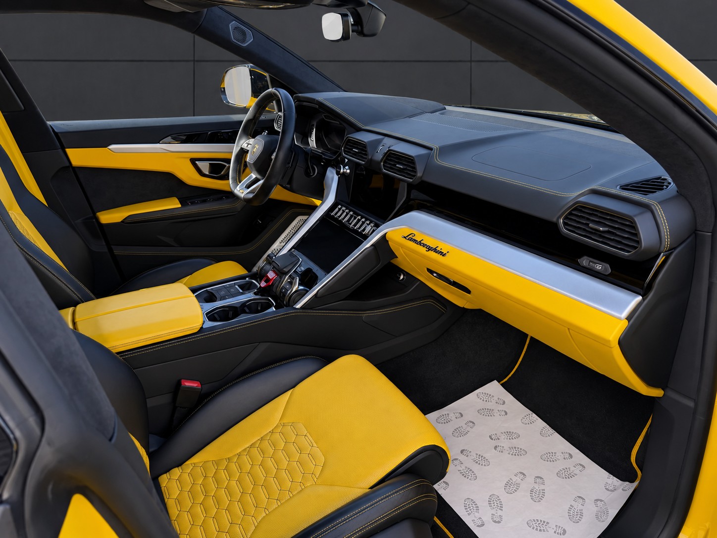 LAMBORGHINI Urus E-Gear-image-7