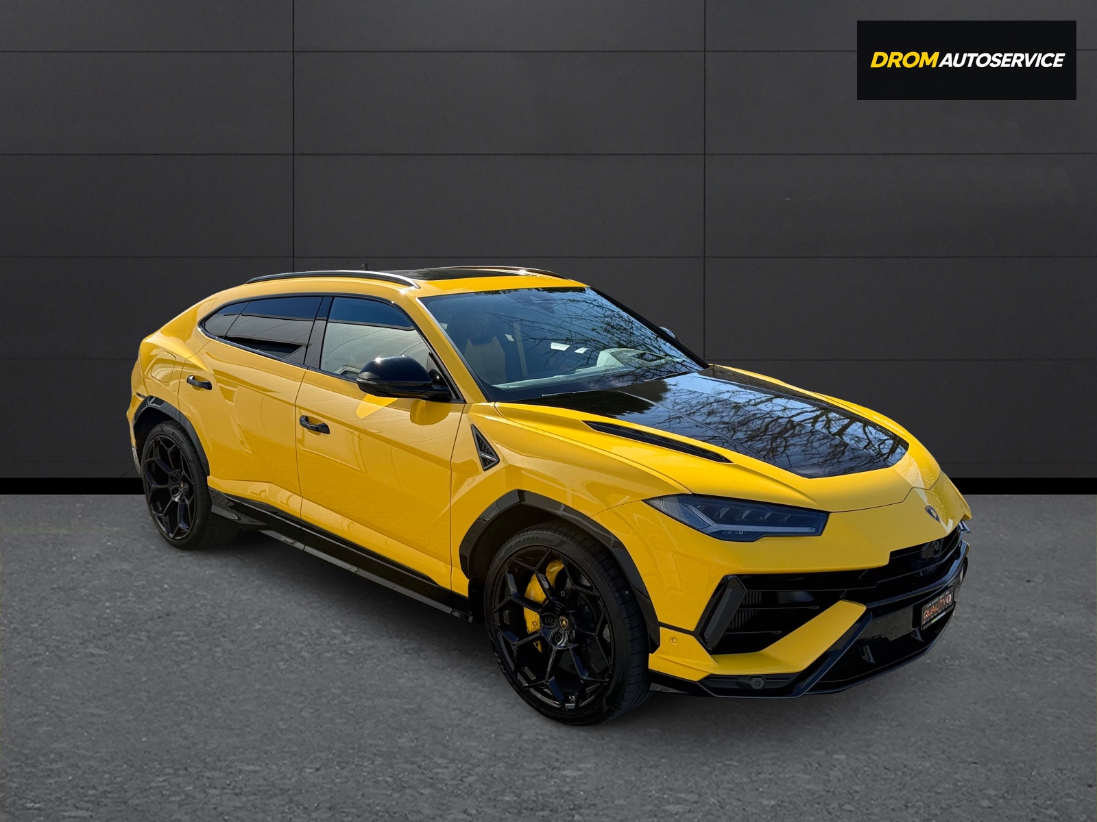 LAMBORGHINI Urus E-Gear-image-4