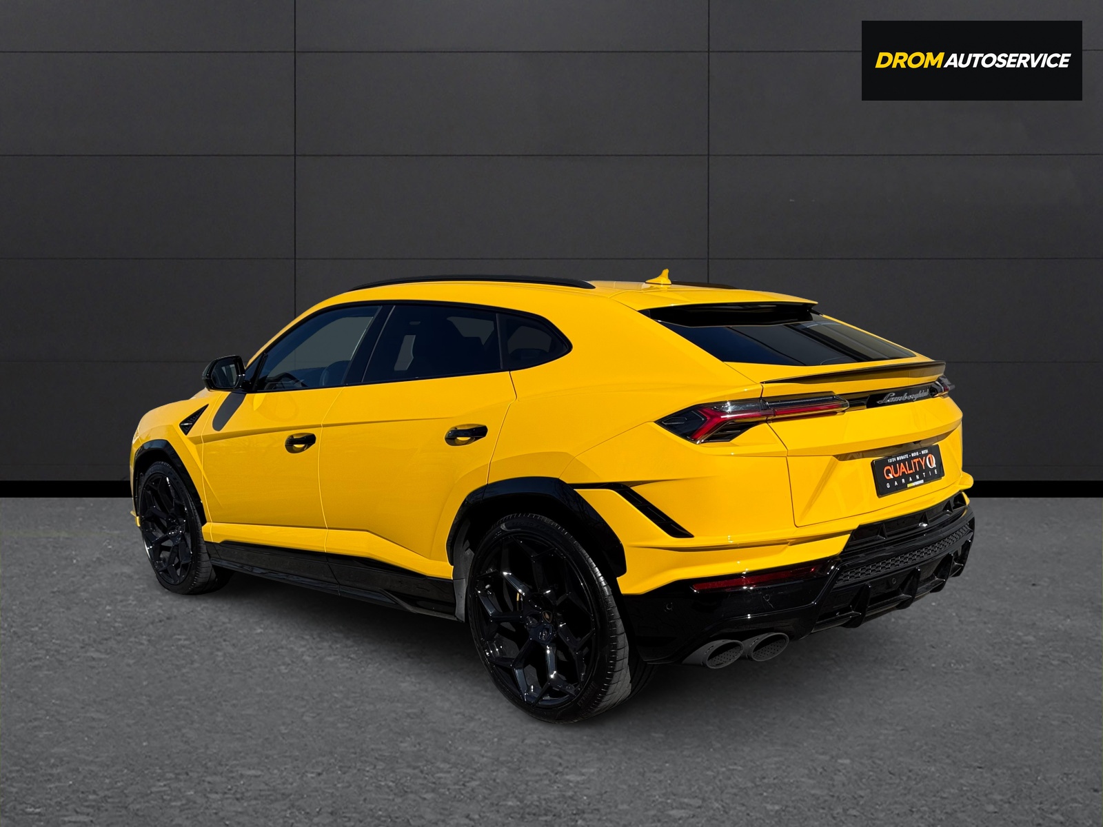 LAMBORGHINI Urus E-Gear-image-7