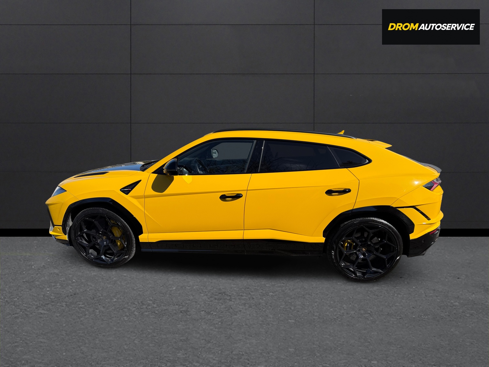 LAMBORGHINI Urus E-Gear-image-8