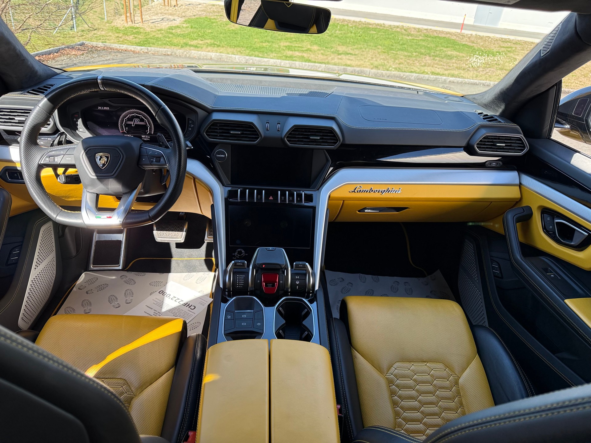 LAMBORGHINI Urus E-Gear-image-25