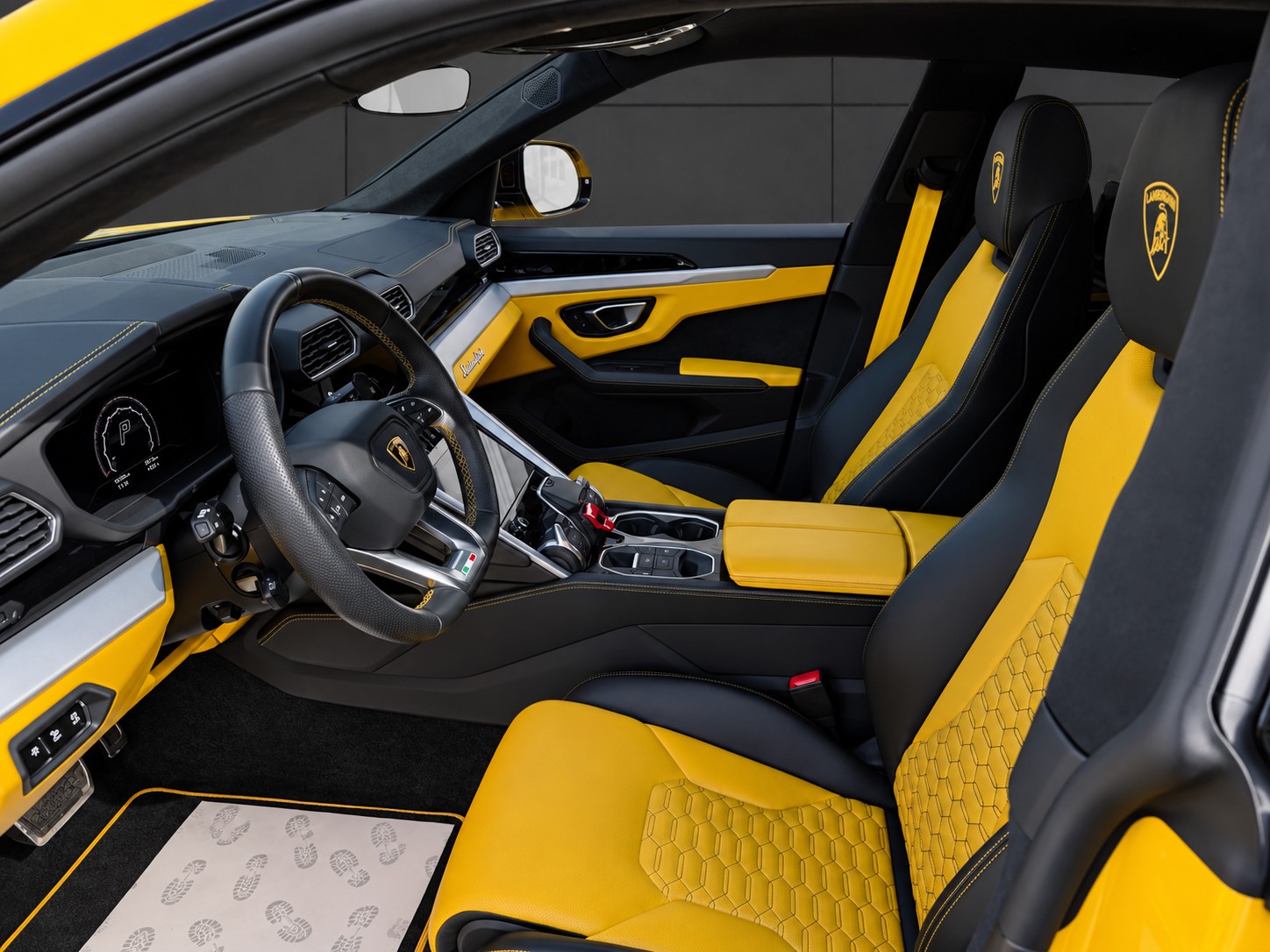 LAMBORGHINI Urus E-Gear-image-8