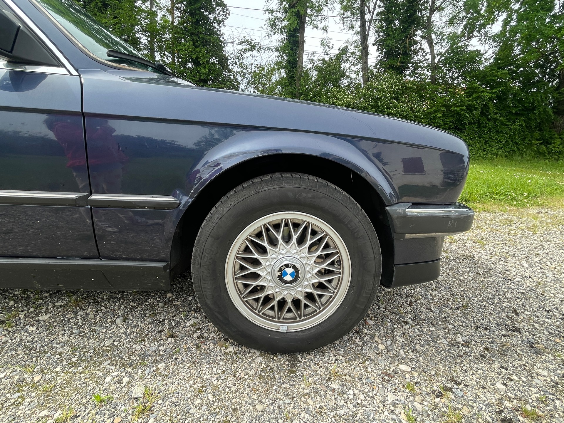 BMW 320i Cabrio-image-7