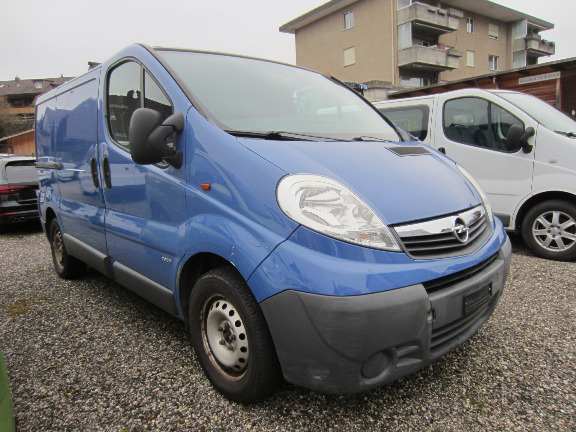 OPEL Vivaro 2.5 CDTI 2.9t L1H1