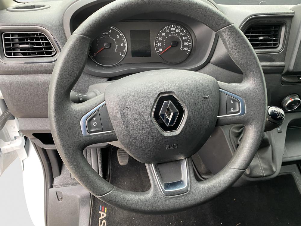 RENAULT Master T35 2.3 Blue dCi 150 L2H2-image-13