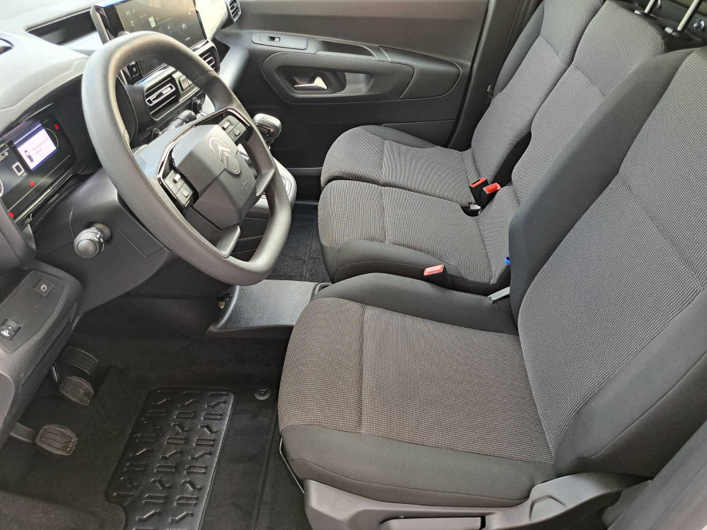 CITROEN Berlingo M 1.2 turbo First 110cv-image-7