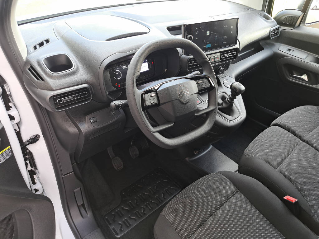 CITROEN Berlingo M 1.2 turbo First 110cv-image-8