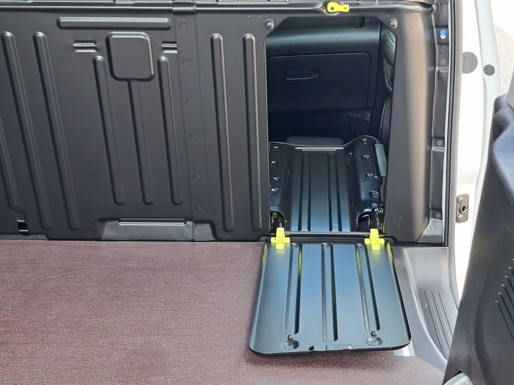 CITROEN Berlingo M 1.2 turbo First 110cv-image-11