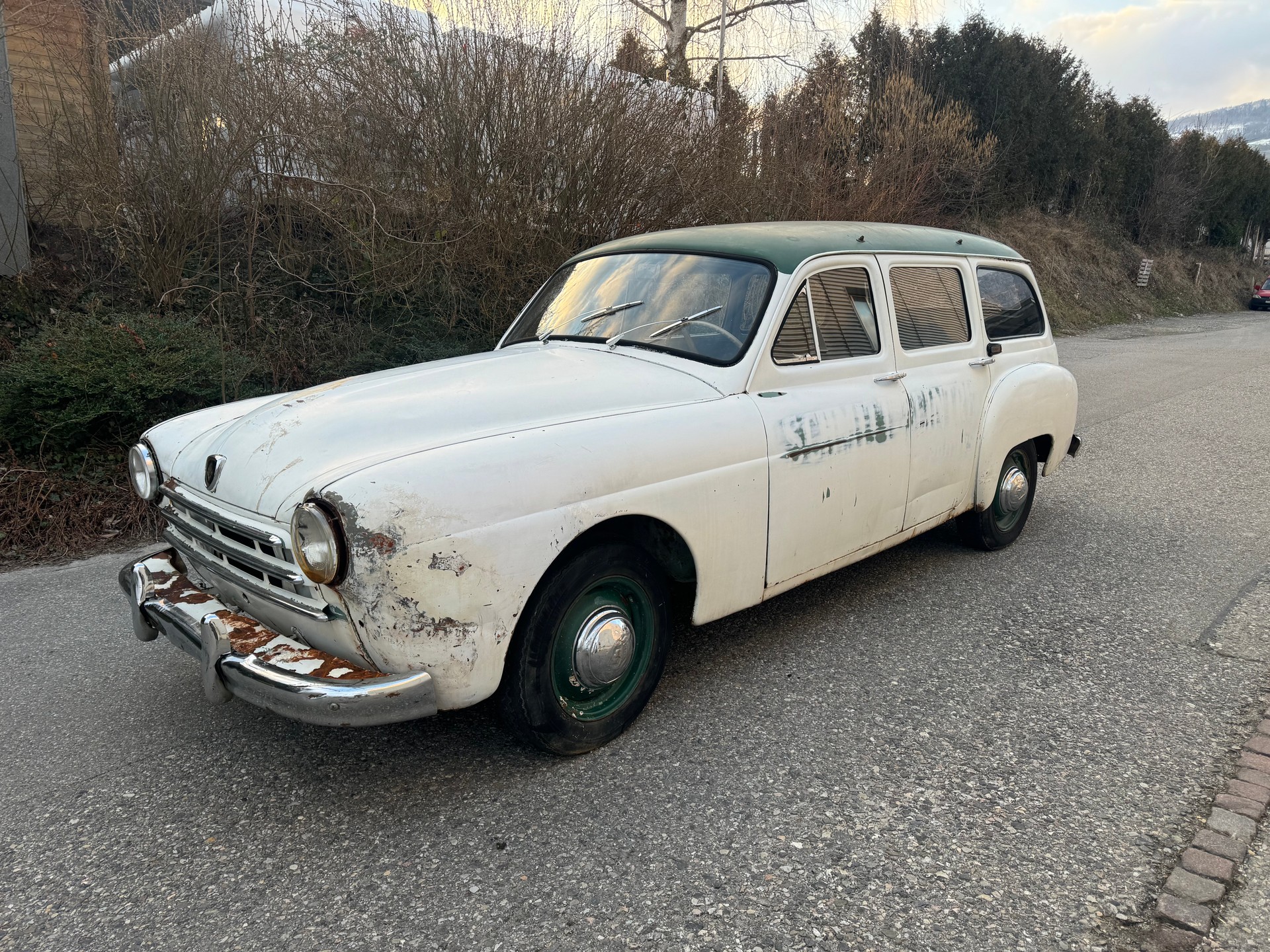 RENAULT Fregate Domaine Kombi-image-0