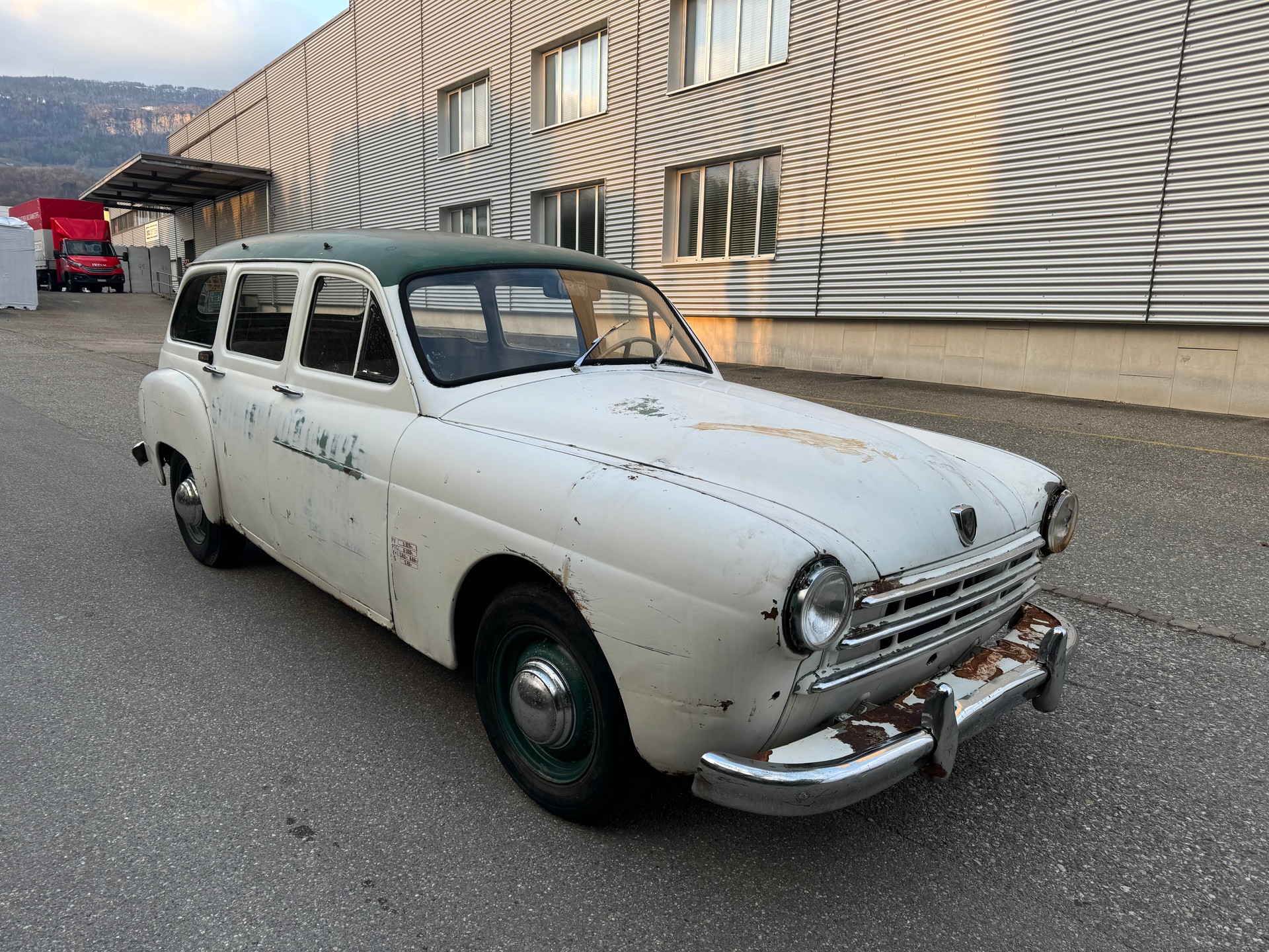 RENAULT Fregate Domaine Kombi-image-5