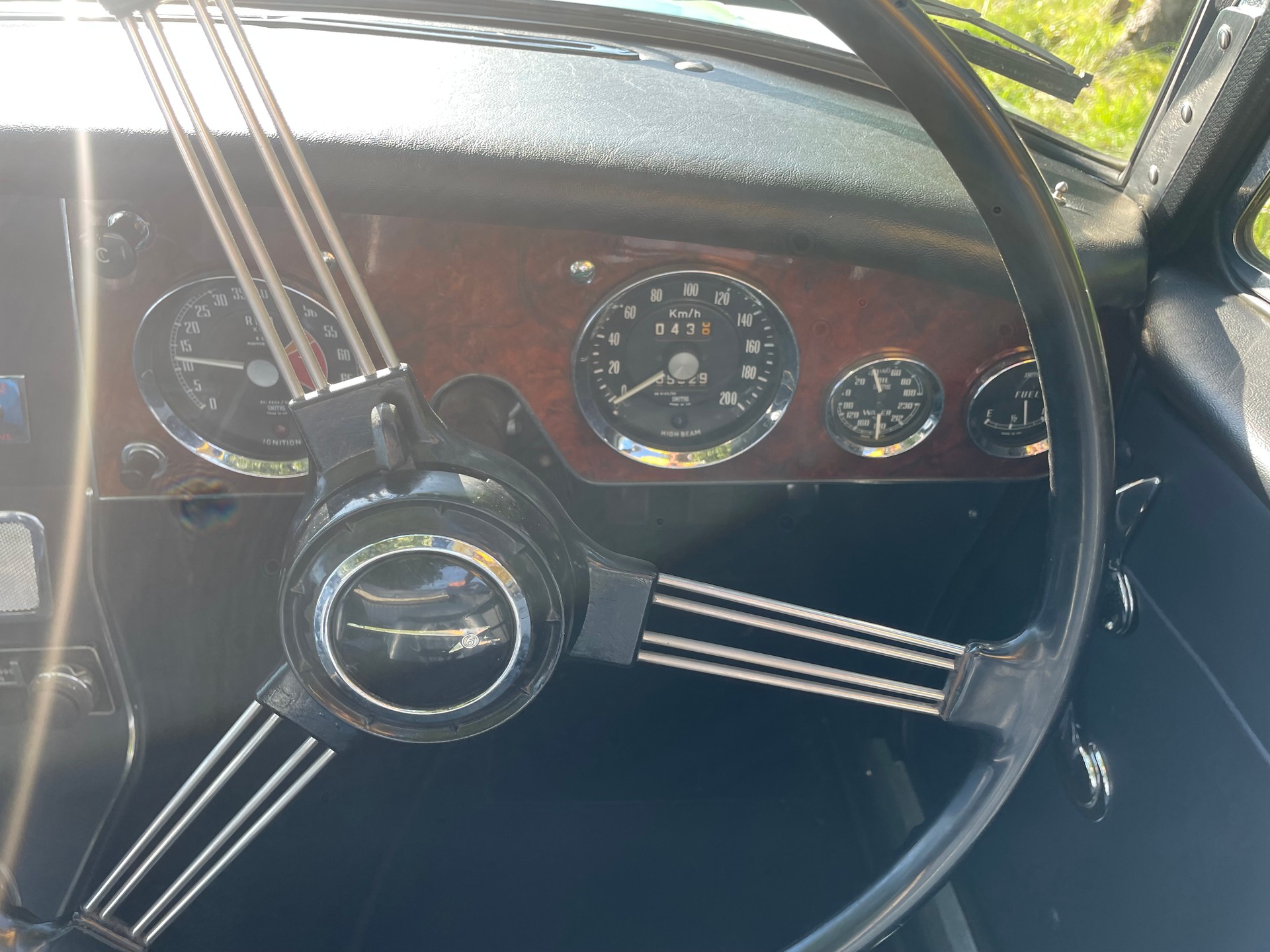 AUSTIN-HEALEY MK III 3000 Sport-image-15