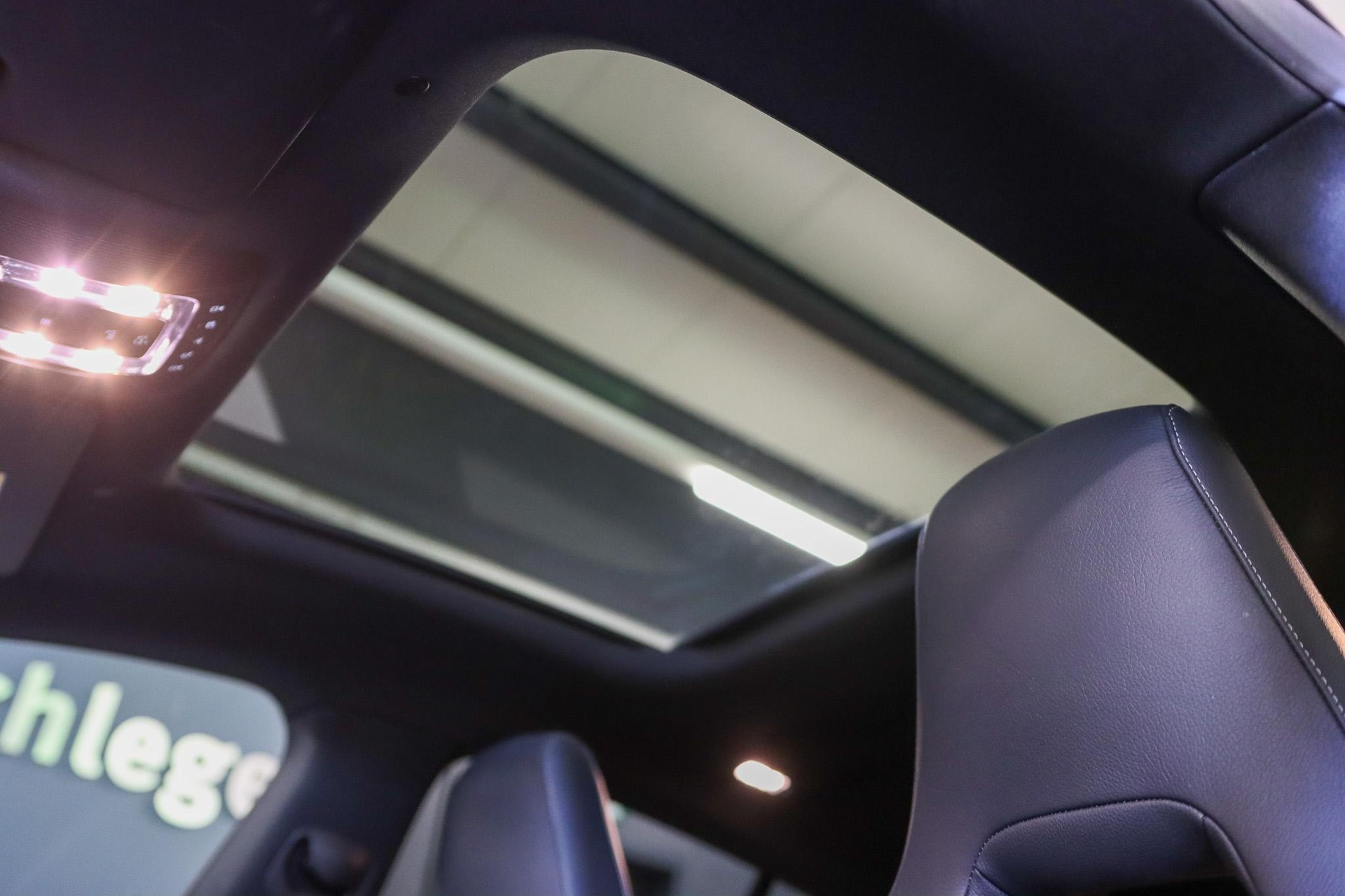 MERCEDES-BENZ CLA 35 AMG 4matic Shooting Brake-image-13