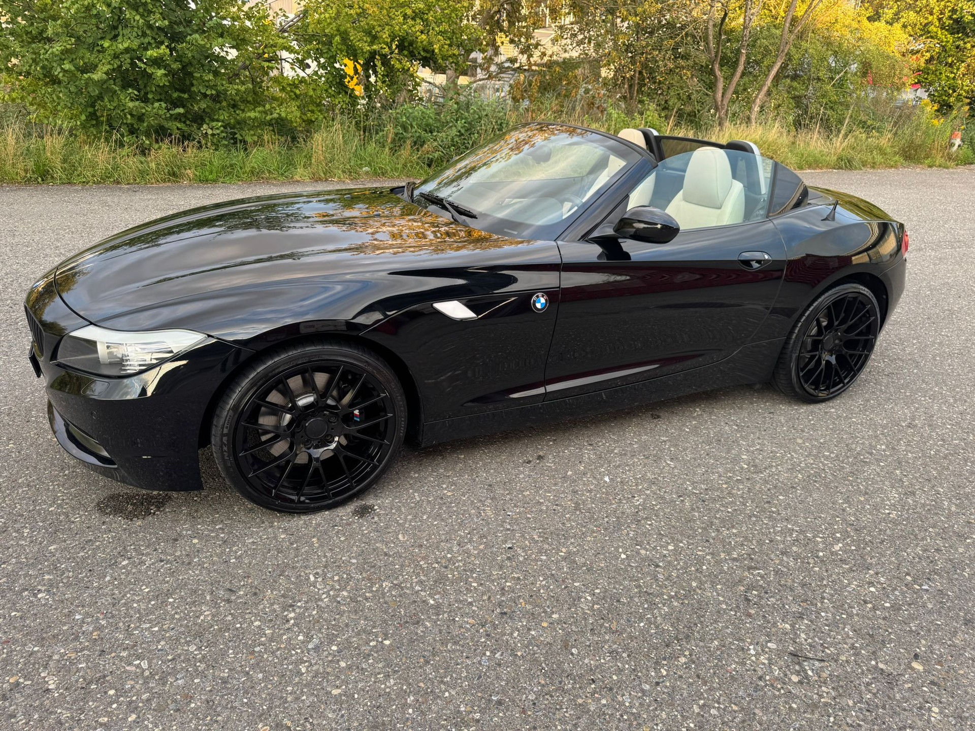 BMW Z4 sDrive35i-image-10