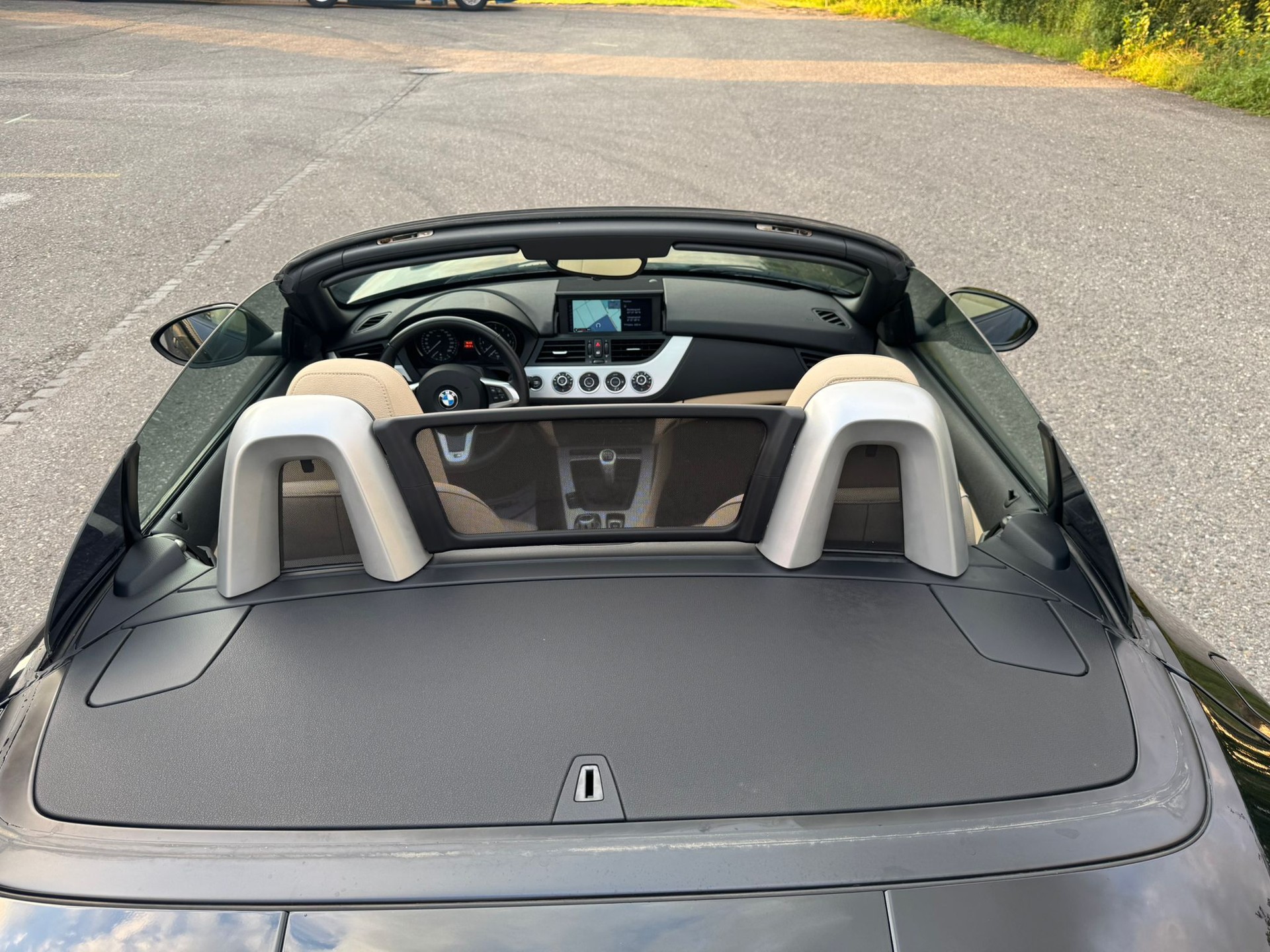 BMW Z4 sDrive35i-image-13
