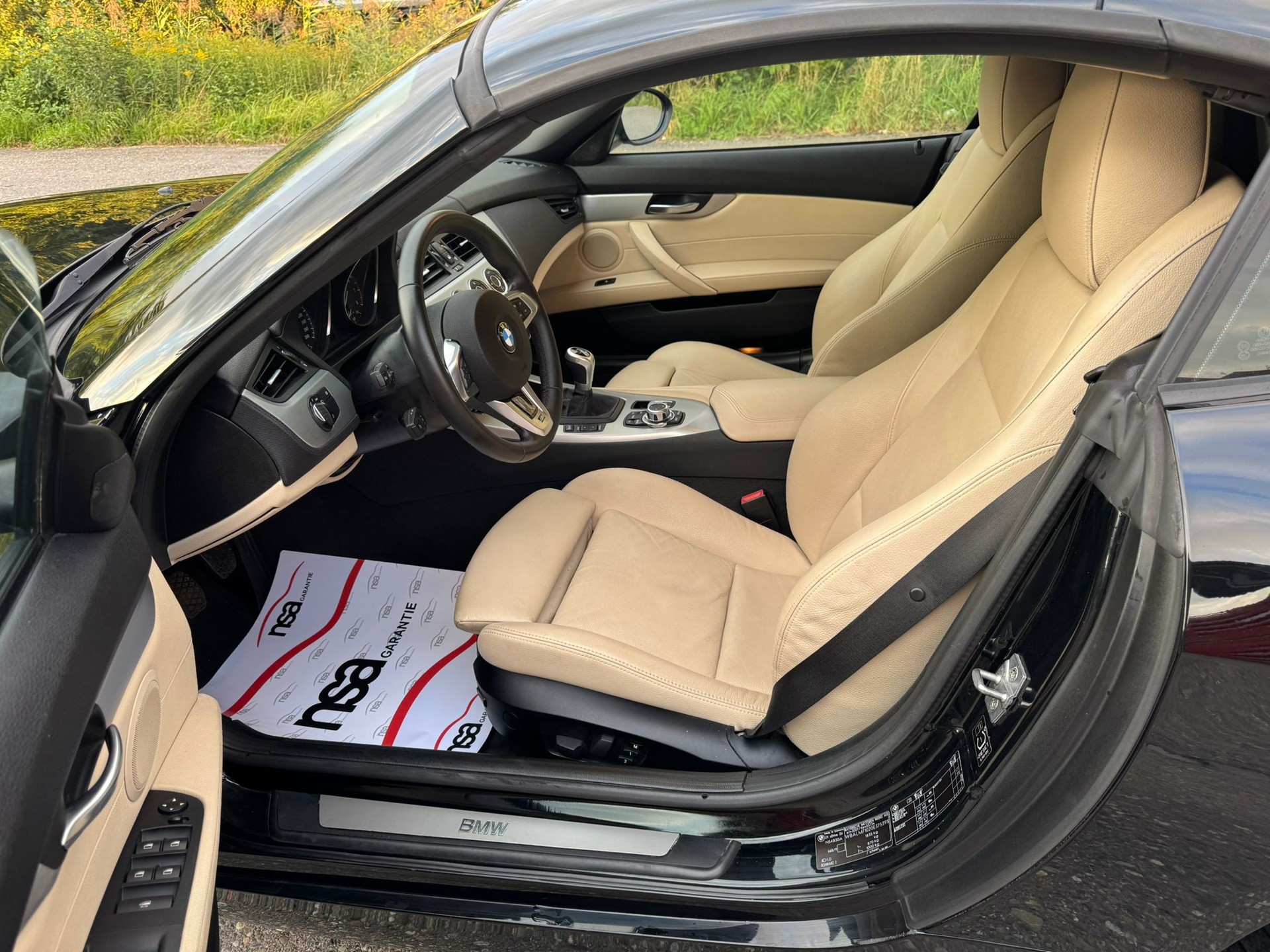 BMW Z4 sDrive35i-image-14