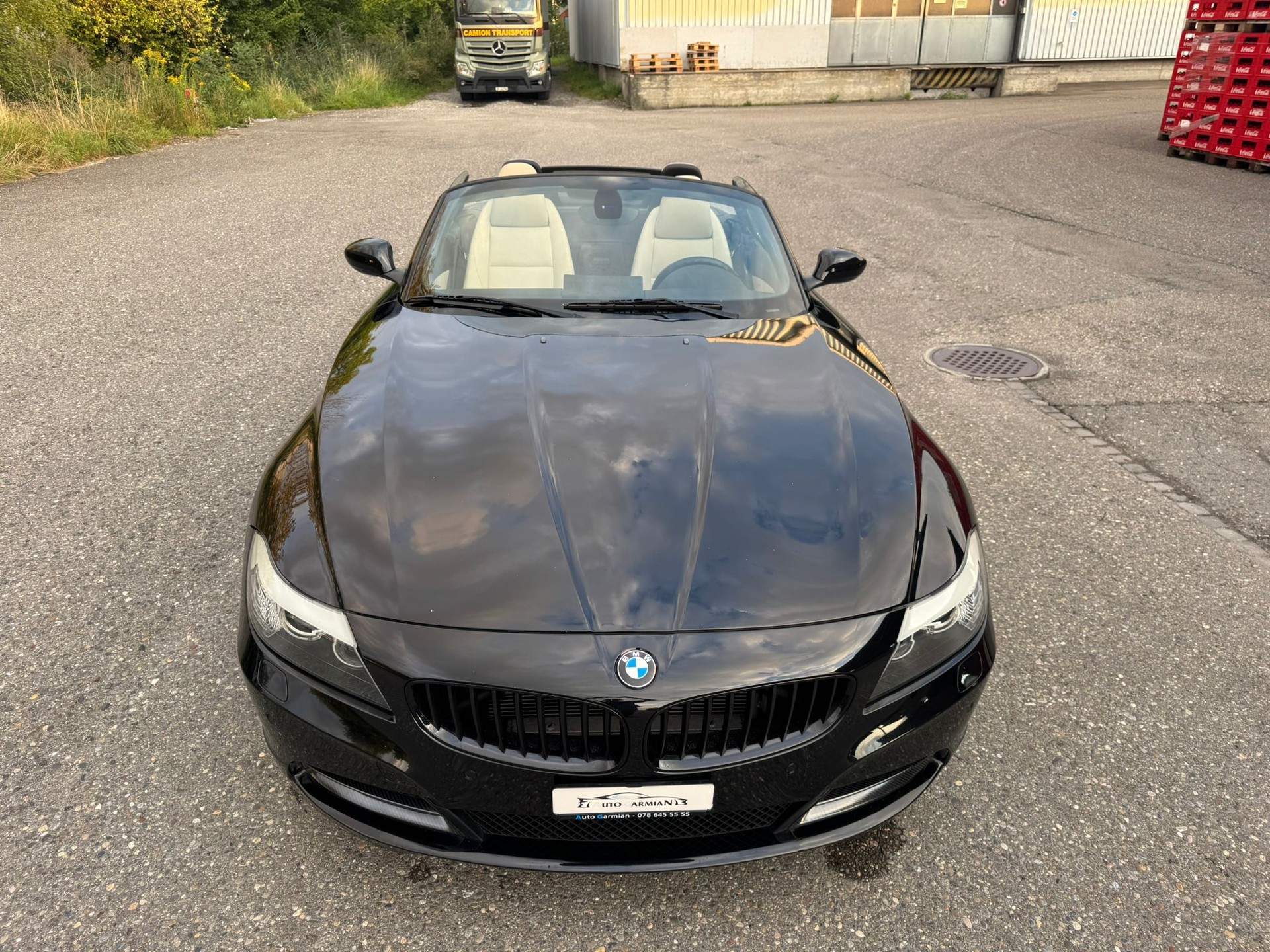 BMW Z4 sDrive35i-image-9