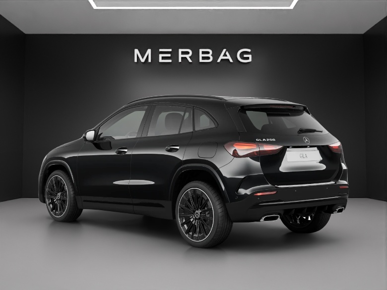 MERCEDES-BENZ GLA 200 7G-DCT-image-2