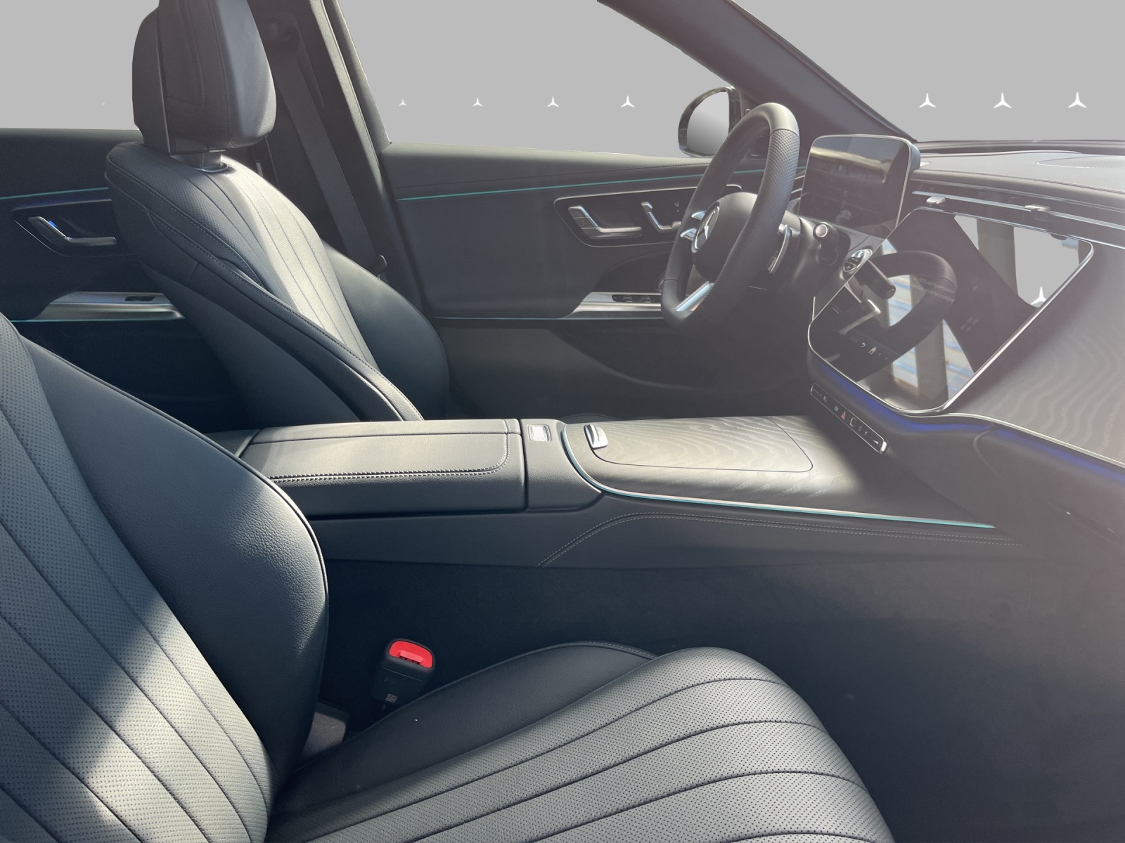 MERCEDES-BENZ E 220 d 4Matic 9G-Tronic-image-11