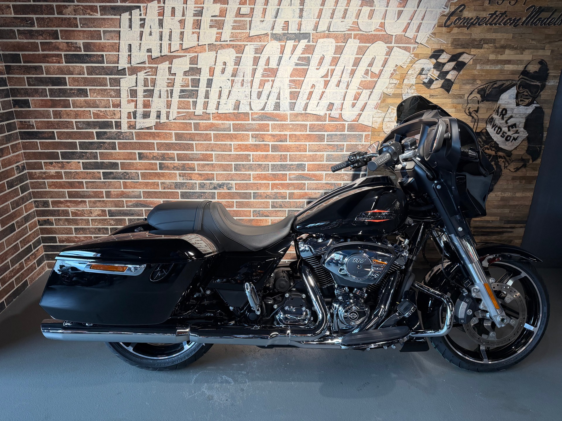 HARLEY-DAVIDSON FLHX Street Glide 117-image-11