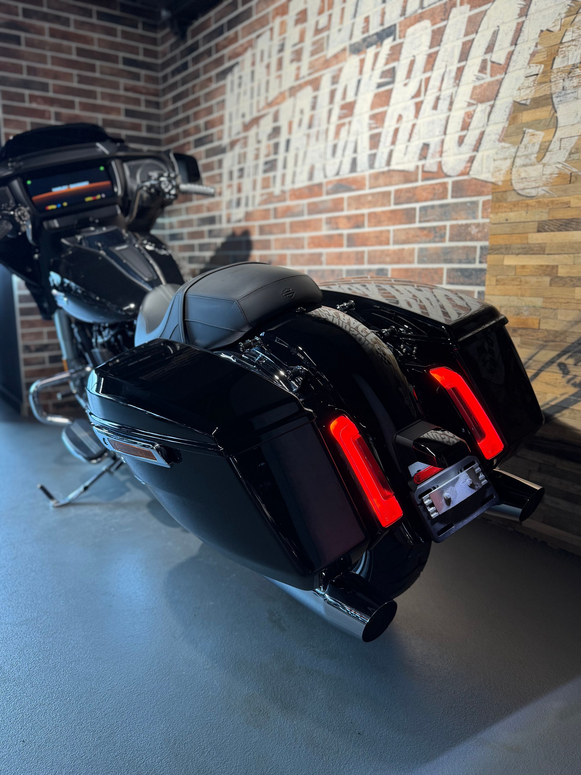 HARLEY-DAVIDSON FLHX Street Glide 117-image-6