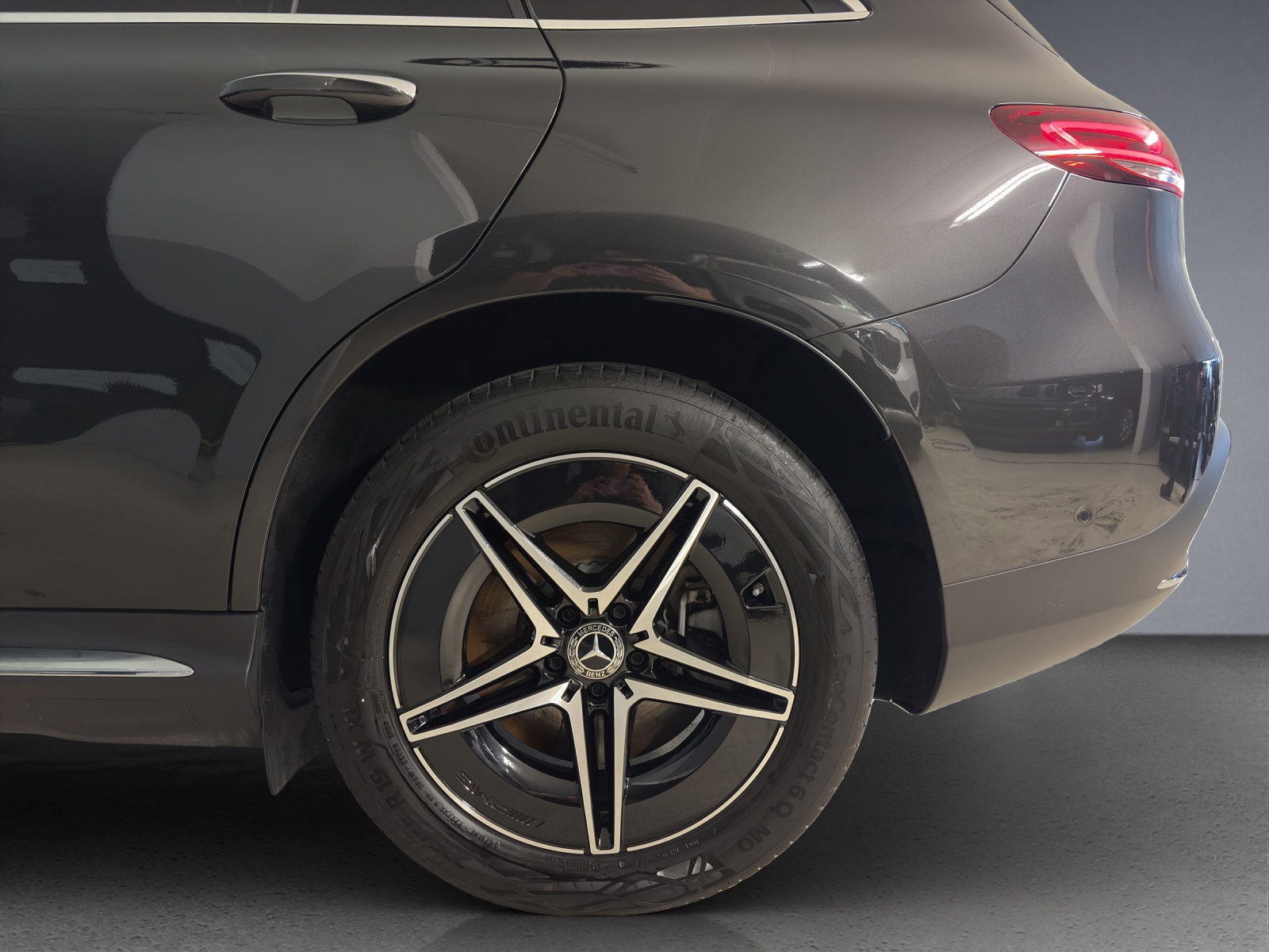 Image MERCEDES-BENZ EQC-400 EQC 400 4Matic EQ Star