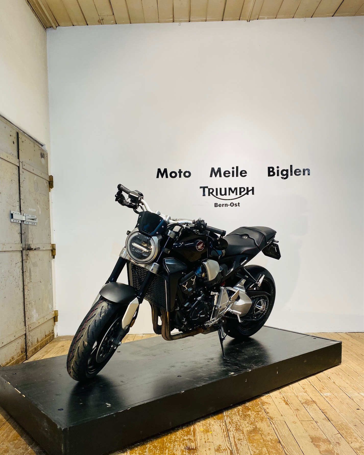 HONDA CB 1000 R ABS-showroom-element-2