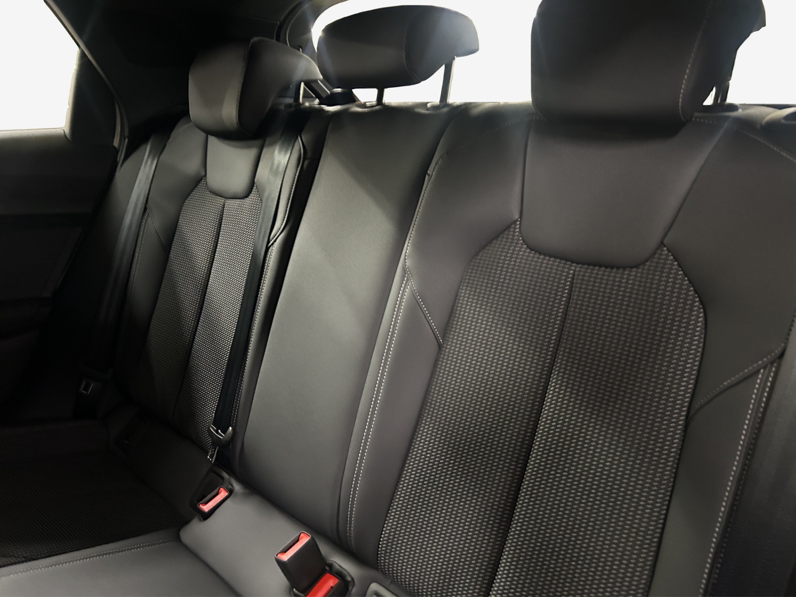 AUDI A1 Sportback 30 TFSI Attraction S-tronic-image-11