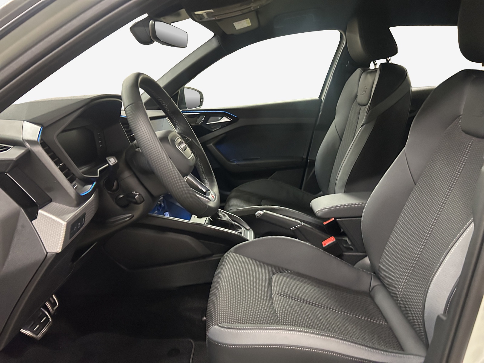 AUDI A1 Sportback 30 TFSI Attraction S-tronic-image-7