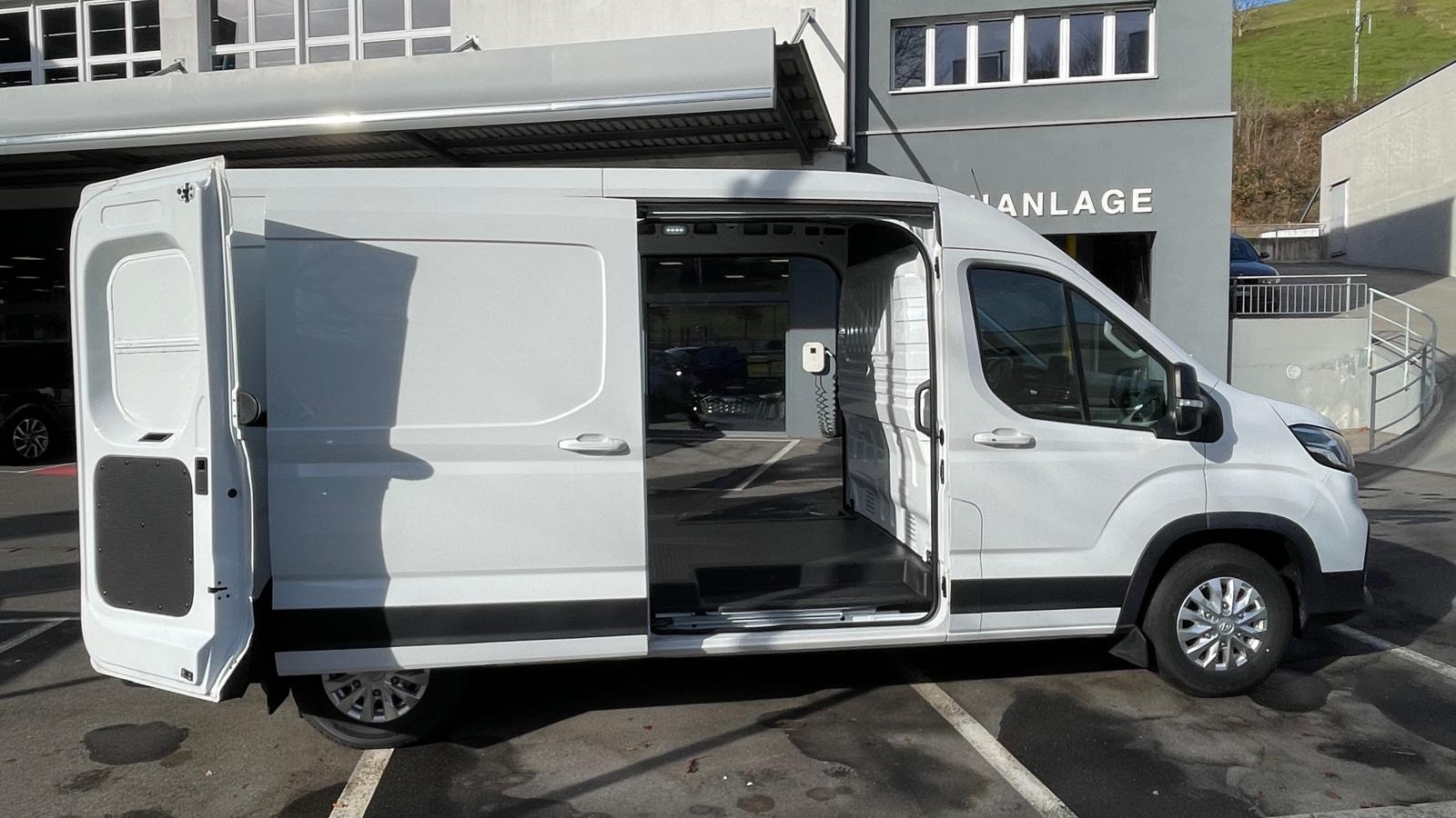 MAXUS eDeliver 9 L3H2 88.5kWh-image-9