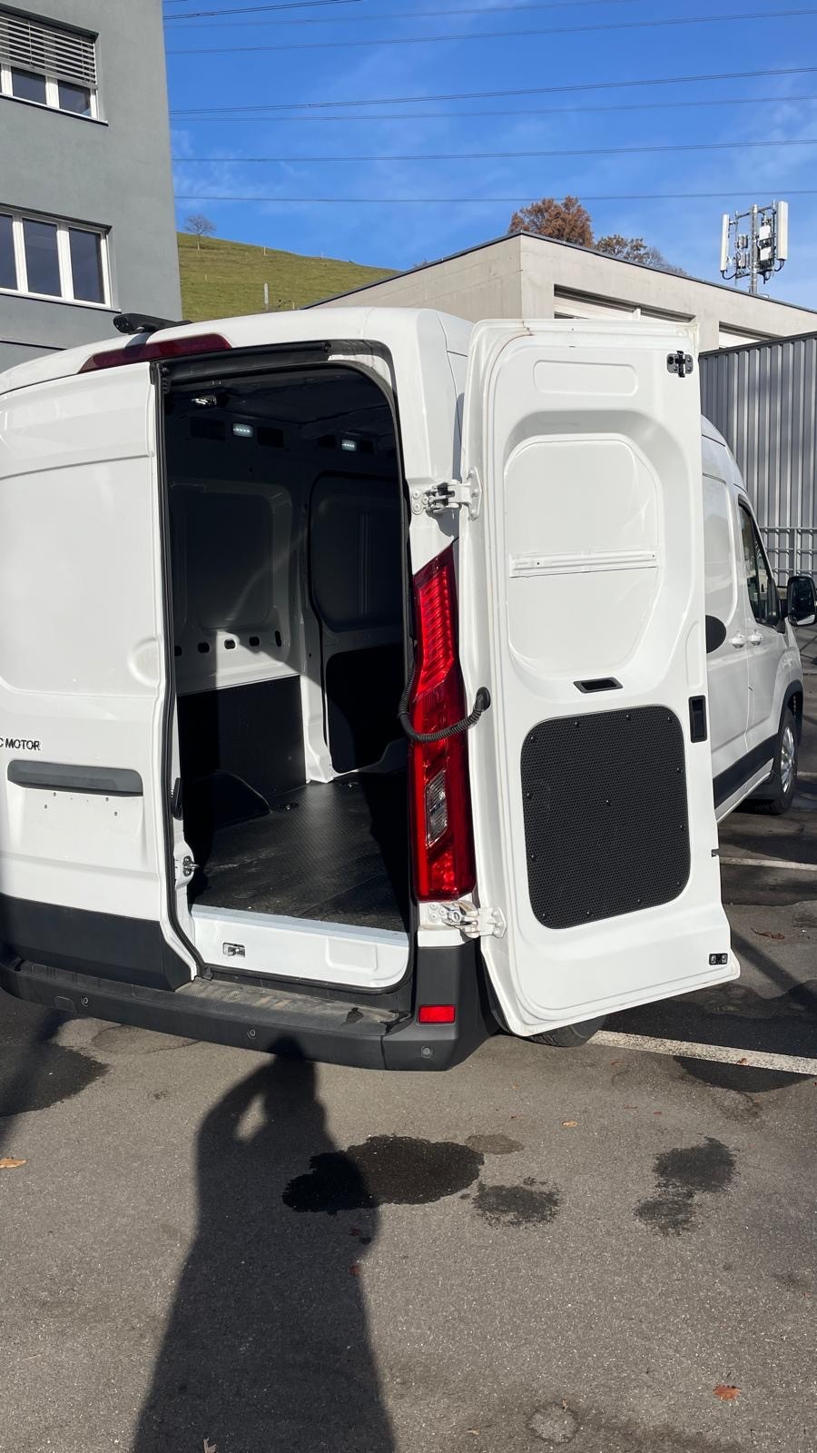 MAXUS eDeliver 9 L3H2 88.5kWh-image-7