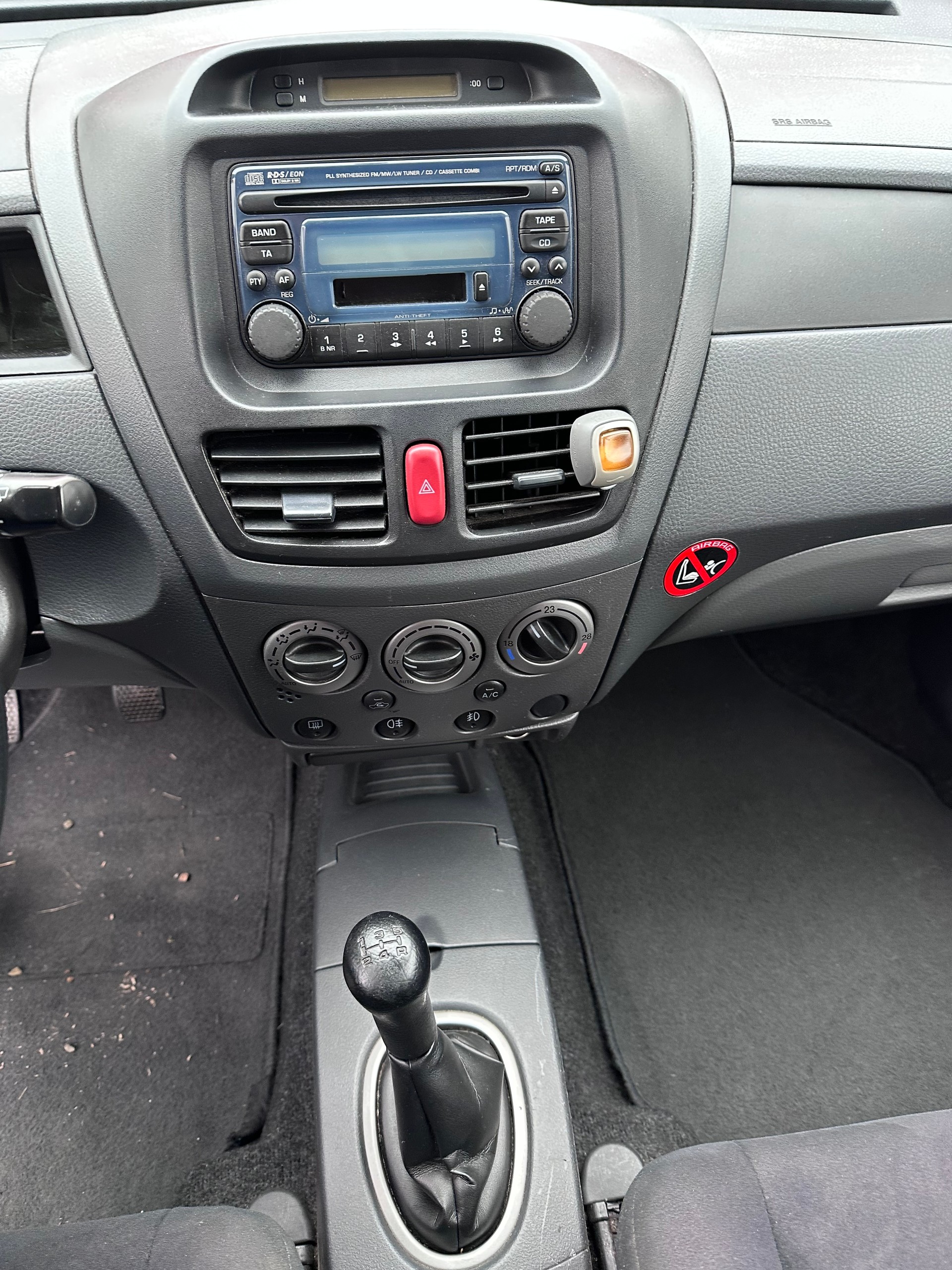 SUZUKI Liana 1.6 16V GL Top 4WD-image-8