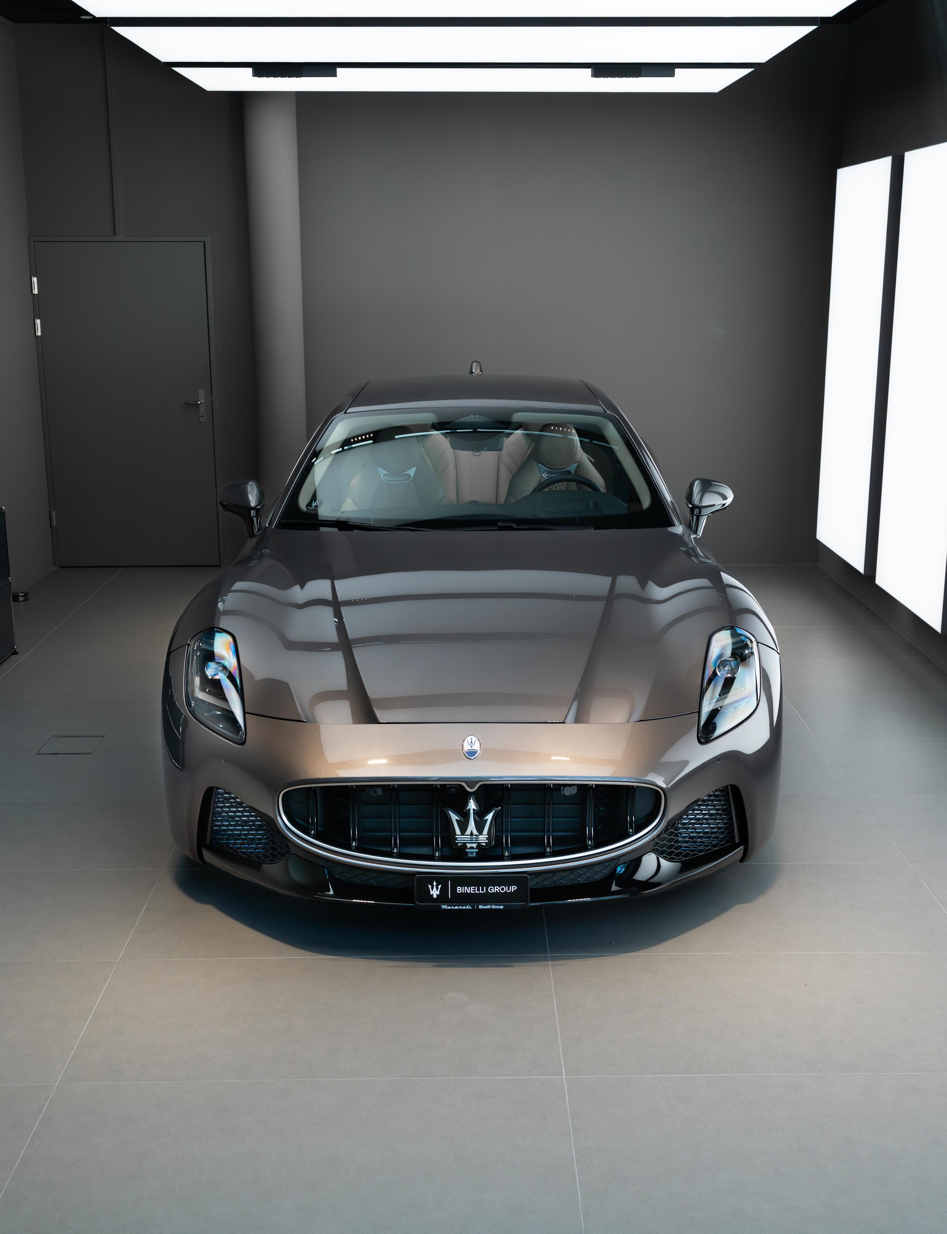 MASERATI GranTurismo Modena Automatica - Grigio Maratea - 2.99% Leasing