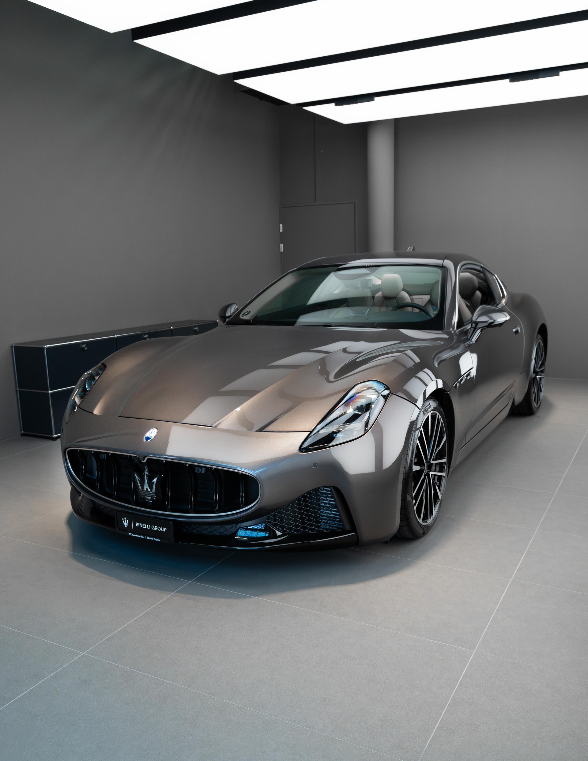 MASERATI GranTurismo Modena Automatica - Grigio Maratea - 2.99% Leasing-showroom-element-2