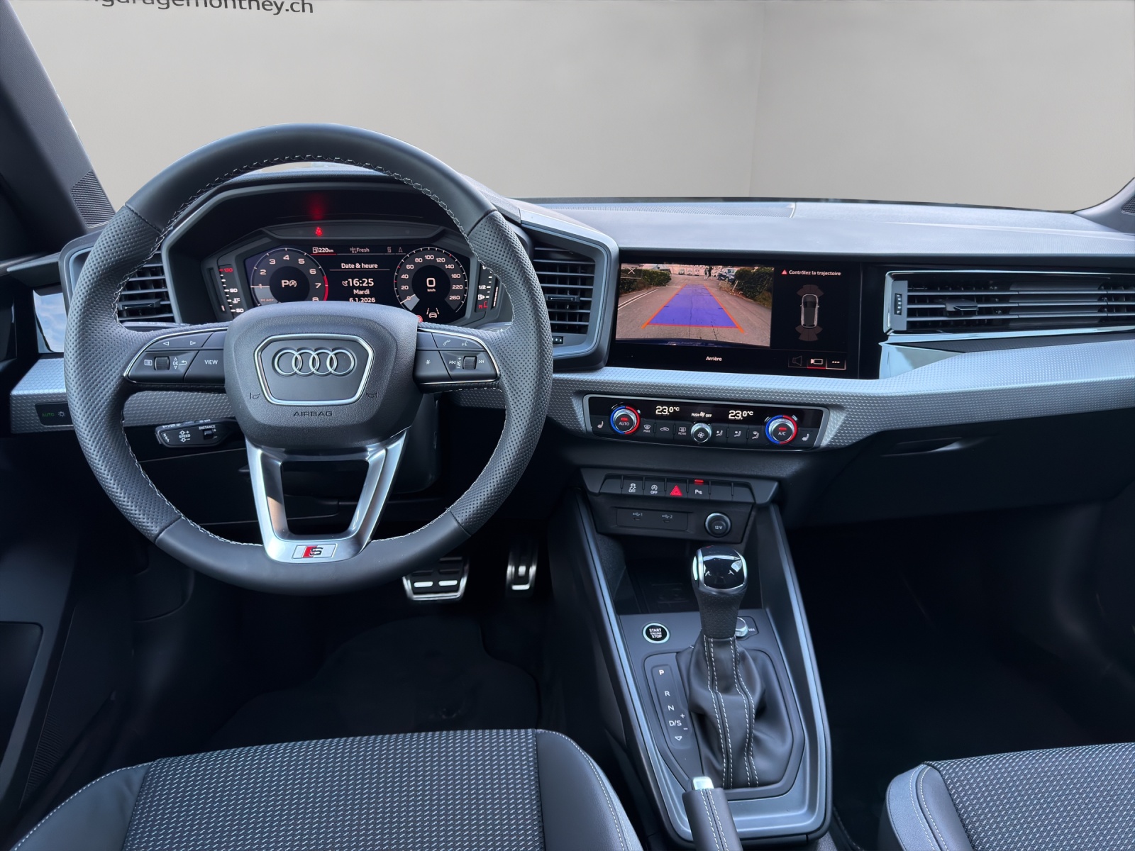 AUDI A1 Sportback 30 TFSI S Line Attraction S-tronic-image-11