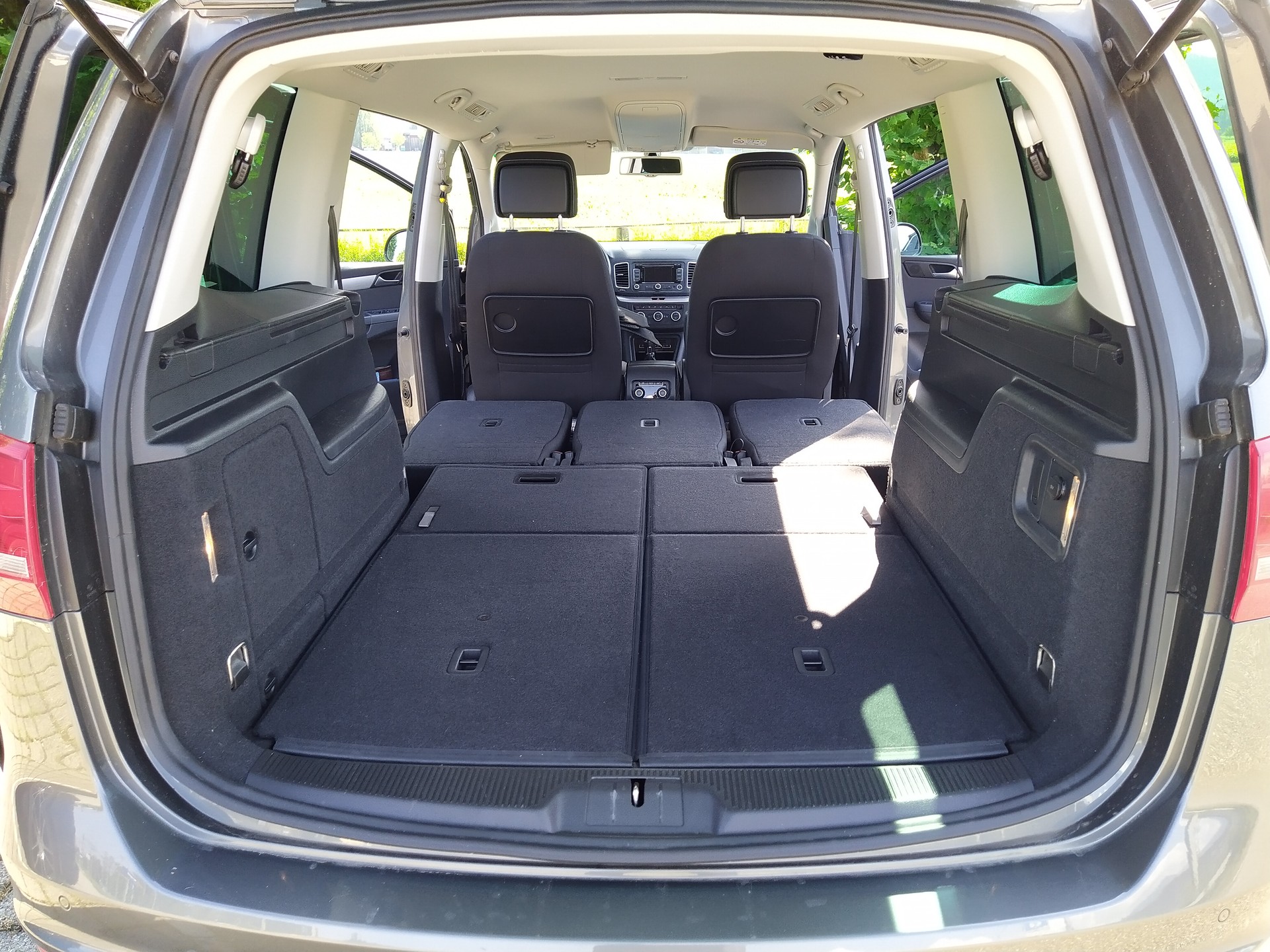 VW Sharan 1.4 TSI BlueMotion Technology Cup-image-5