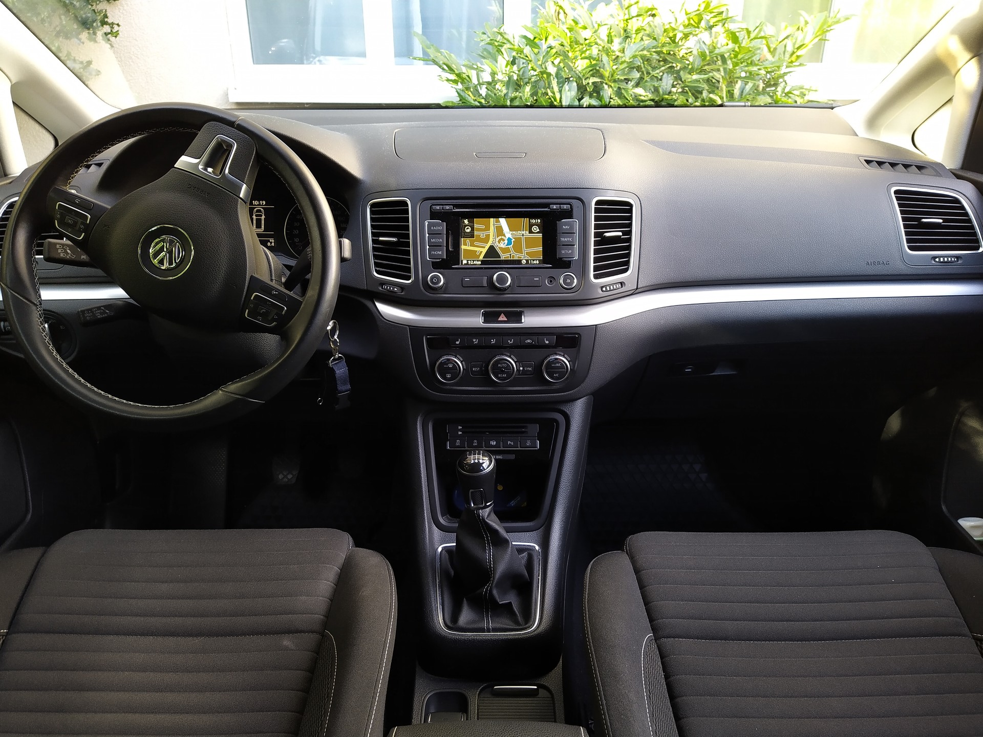 VW Sharan 1.4 TSI BlueMotion Technology Cup-image-3