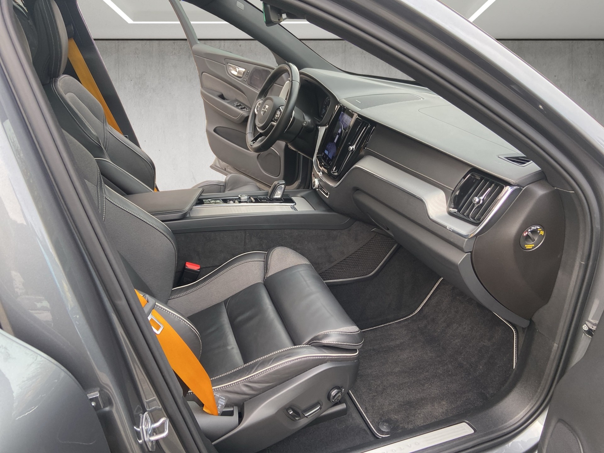 VOLVO XC60 T8 eAWD Polestar Geartronic-image-9