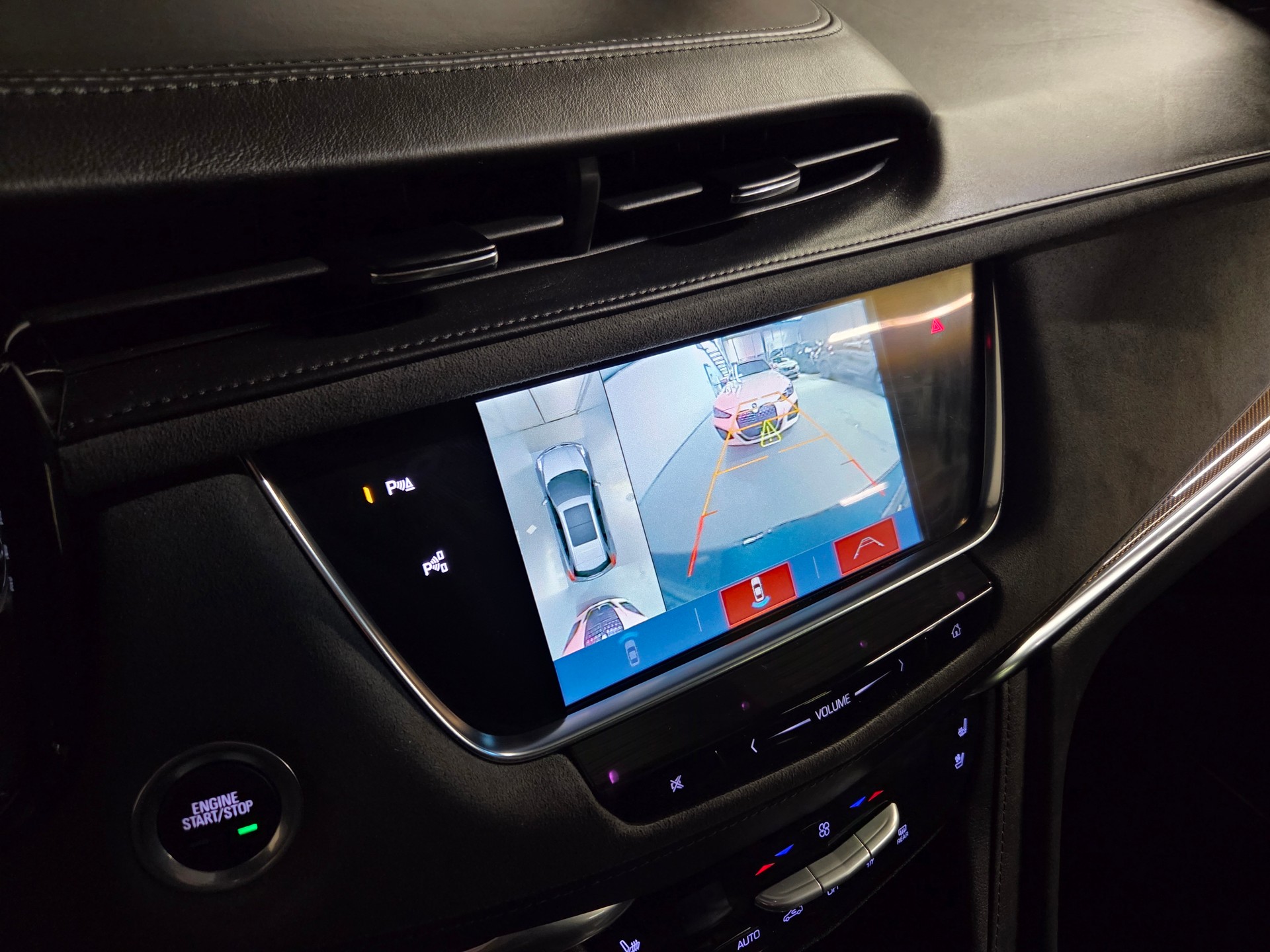 CADILLAC XT5 3.6 V6 Platinum AWD-image-5