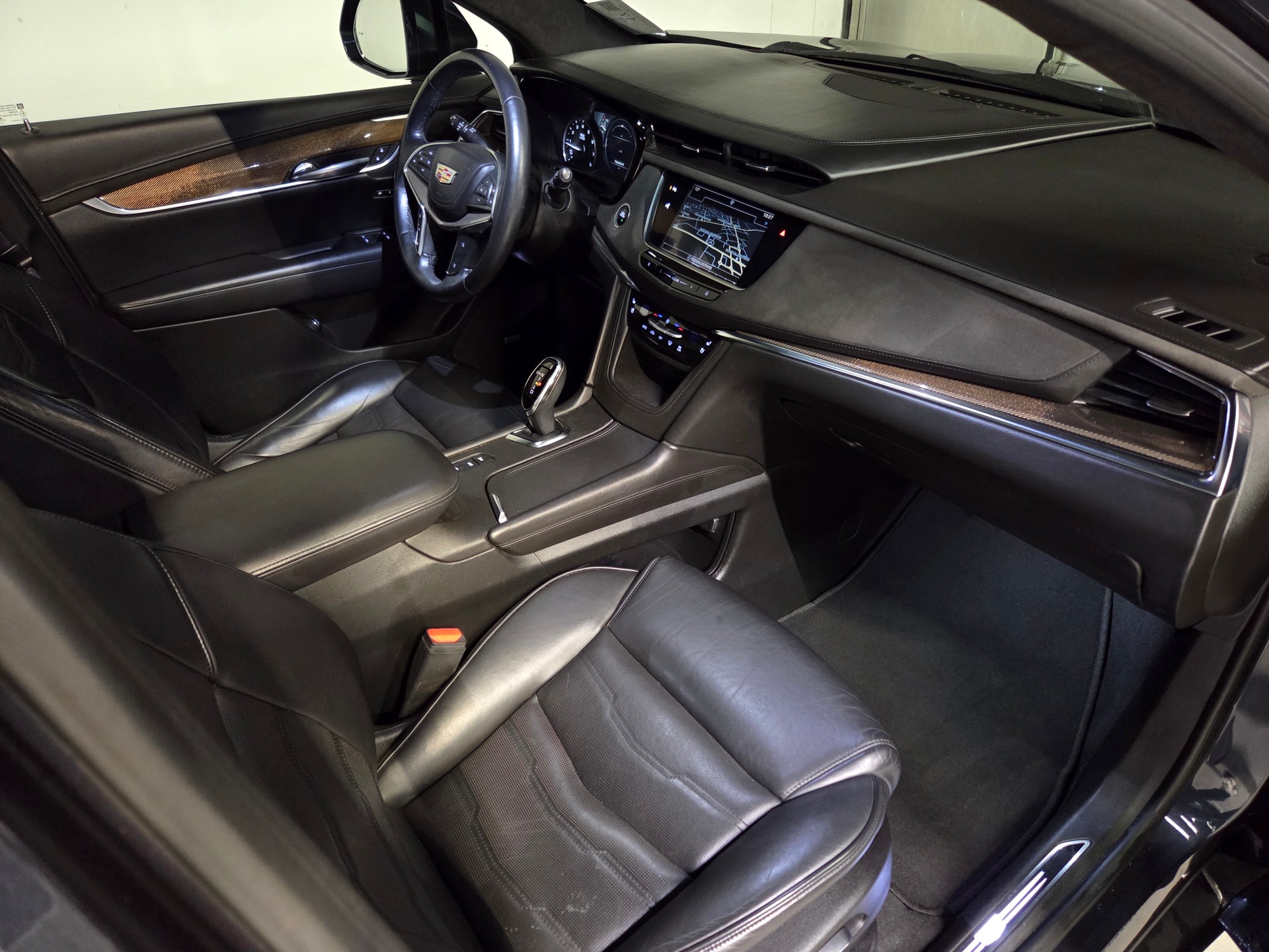 CADILLAC XT5 3.6 V6 Platinum AWD-image-8