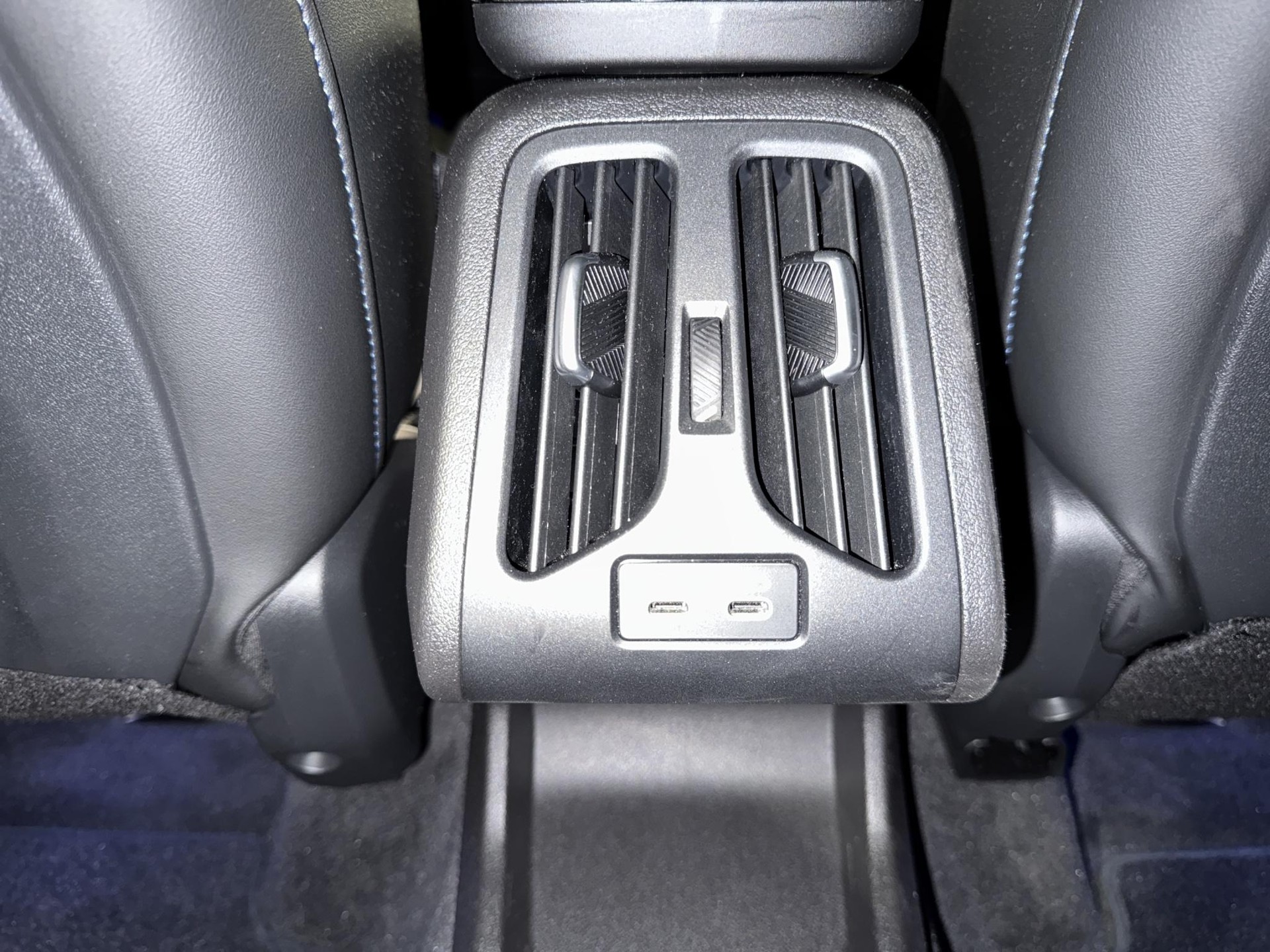 BMW 223i Active Tourer M Sport-image-10