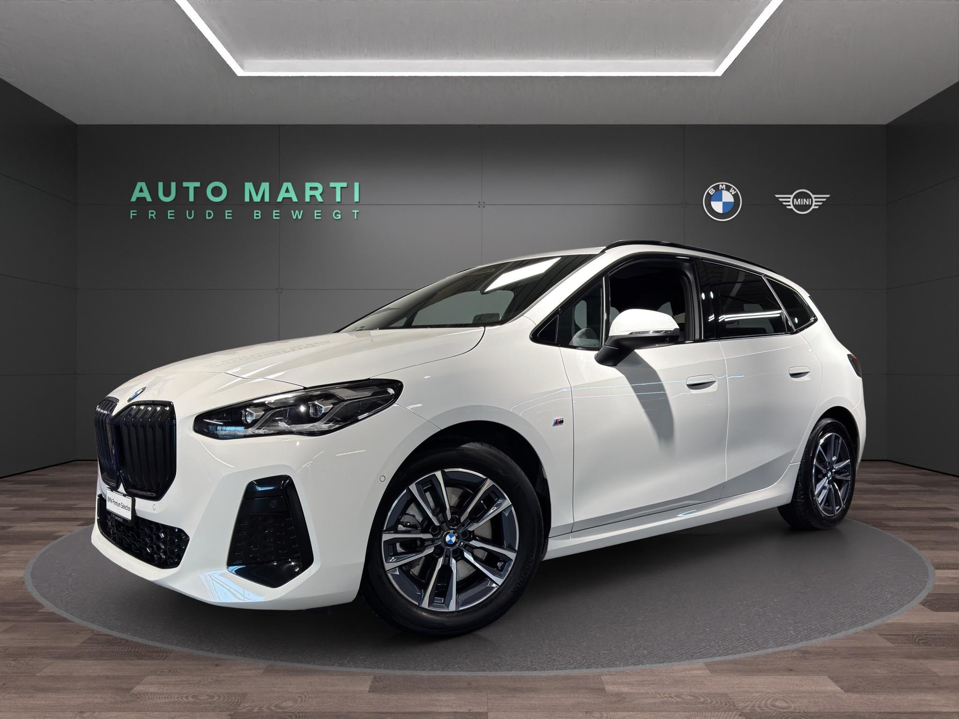 BMW 223i Active Tourer M Sport-image-0