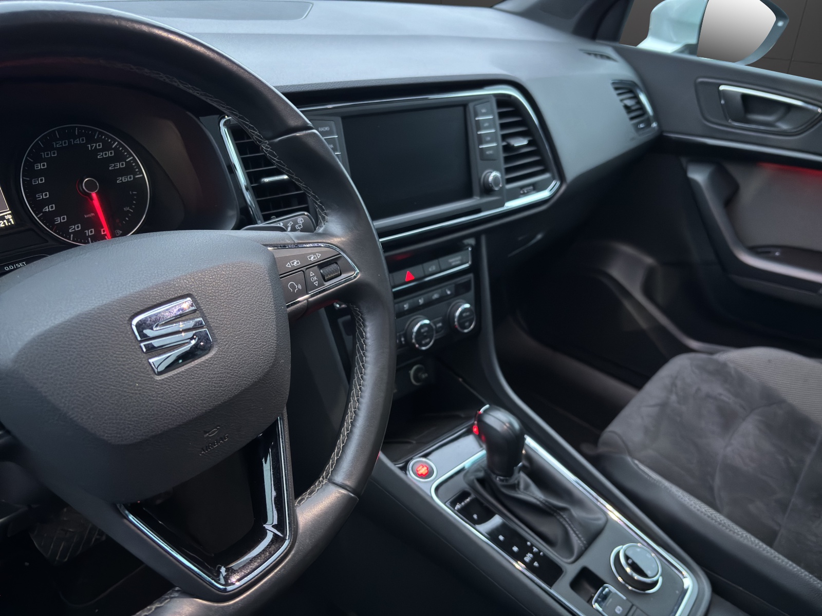 SEAT Ateca 2.0 TDI CR Xcellence 4Drive DSG-image-3