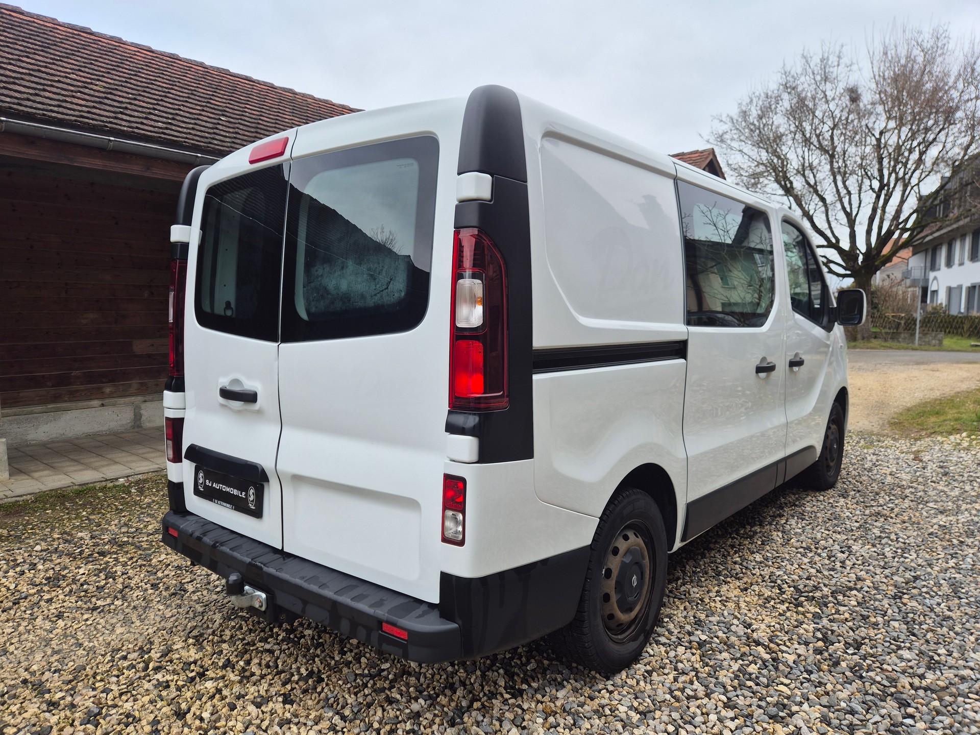 OPEL VIVARO-image-3