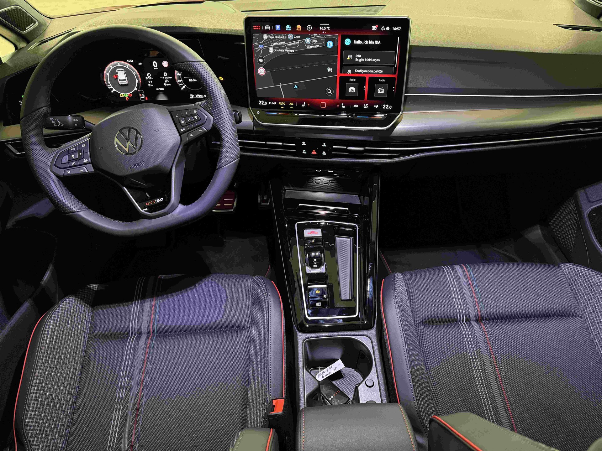 VW Golf 2.0 TSI GTI Edition 50 DSG-image-11