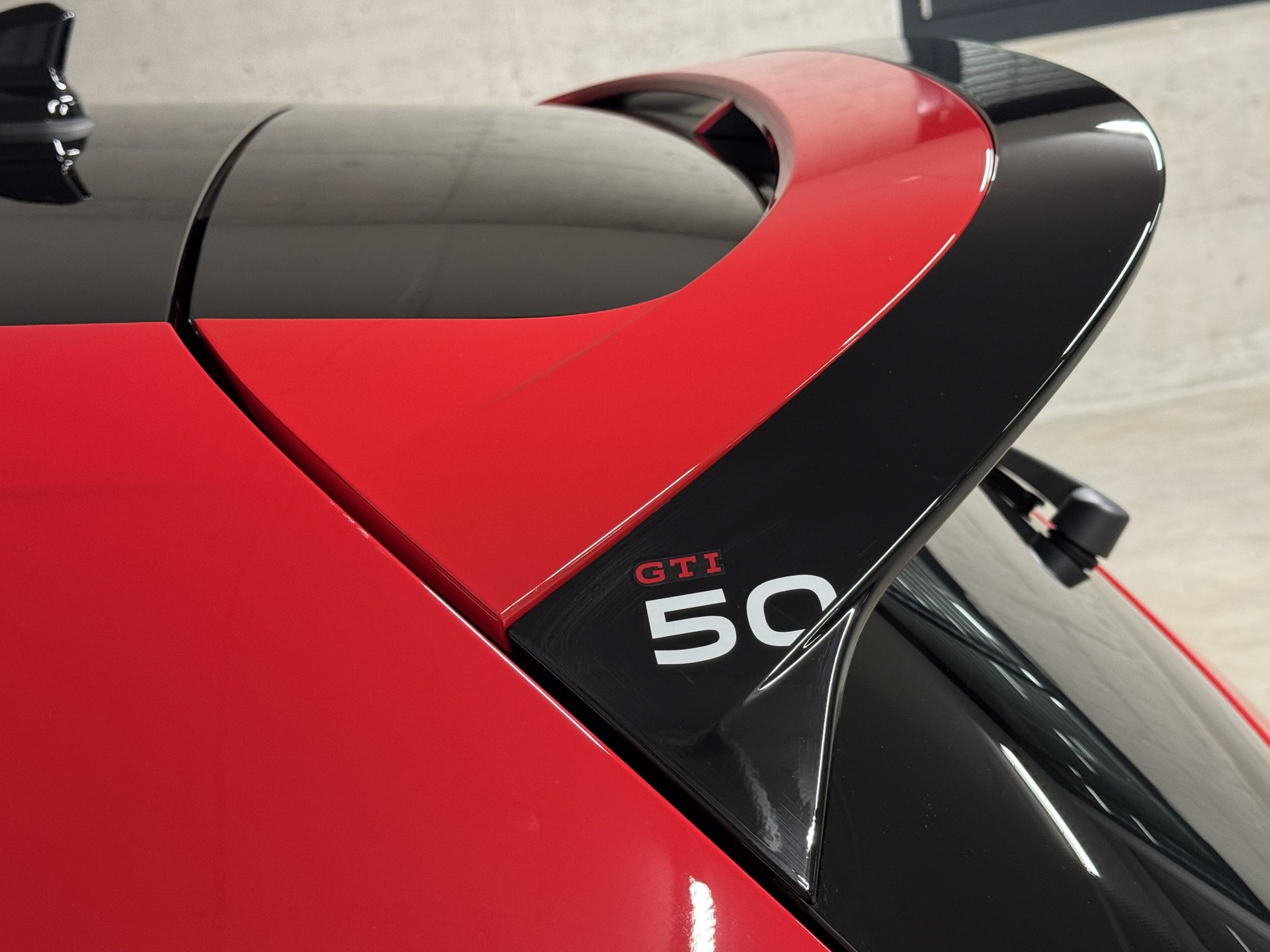 VW Golf 2.0 TSI GTI Edition 50 DSG-image-8