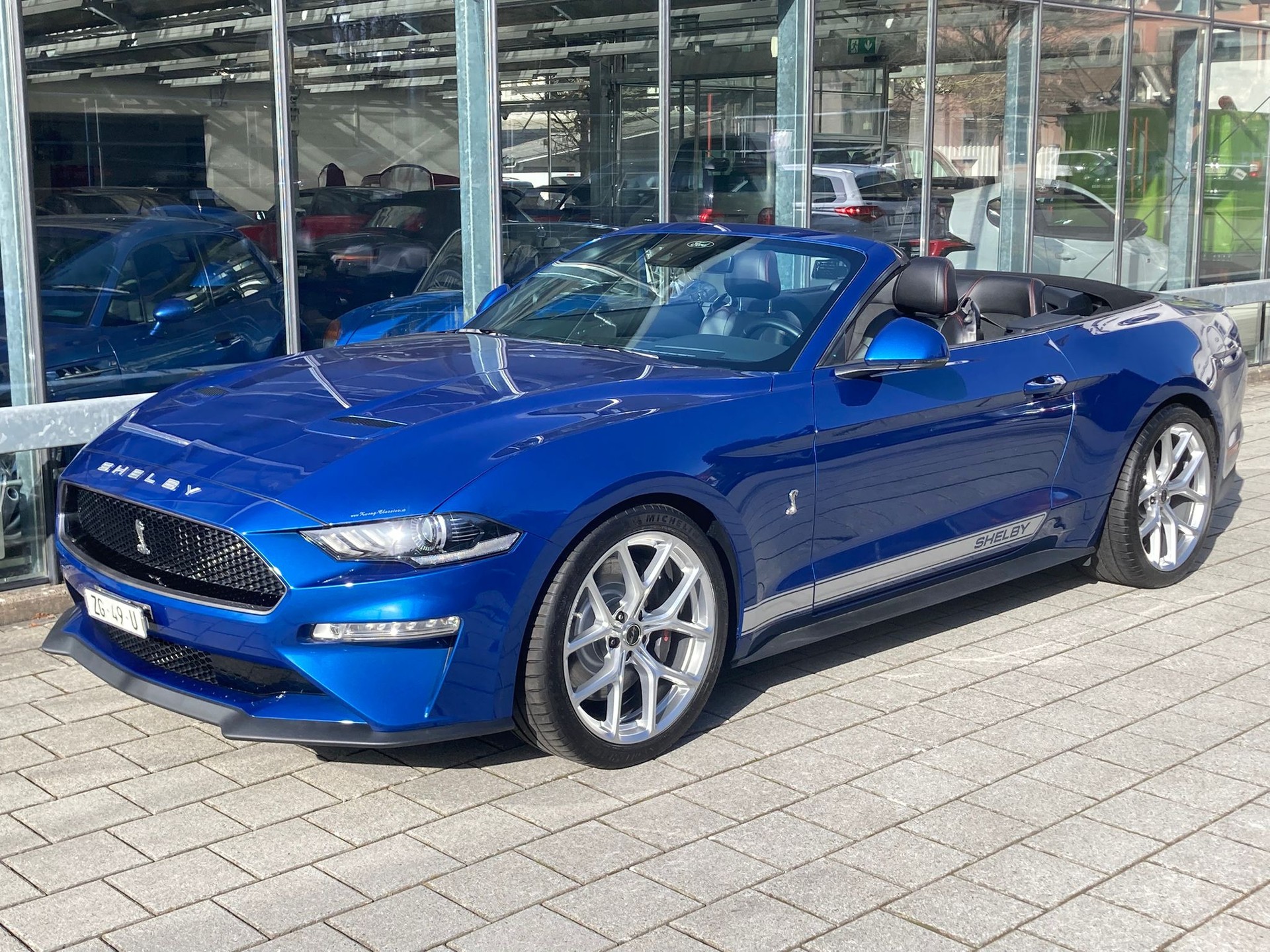 FORD Mustang Convertible 5.0 V8 GT Automat-image-1