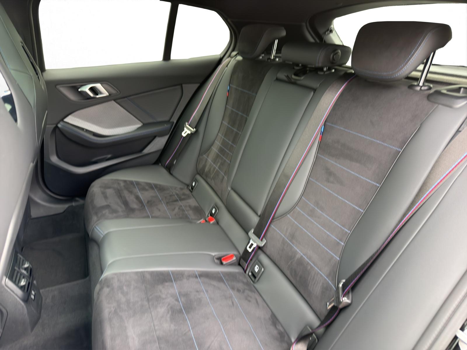 BMW M135i xDrive-image-13
